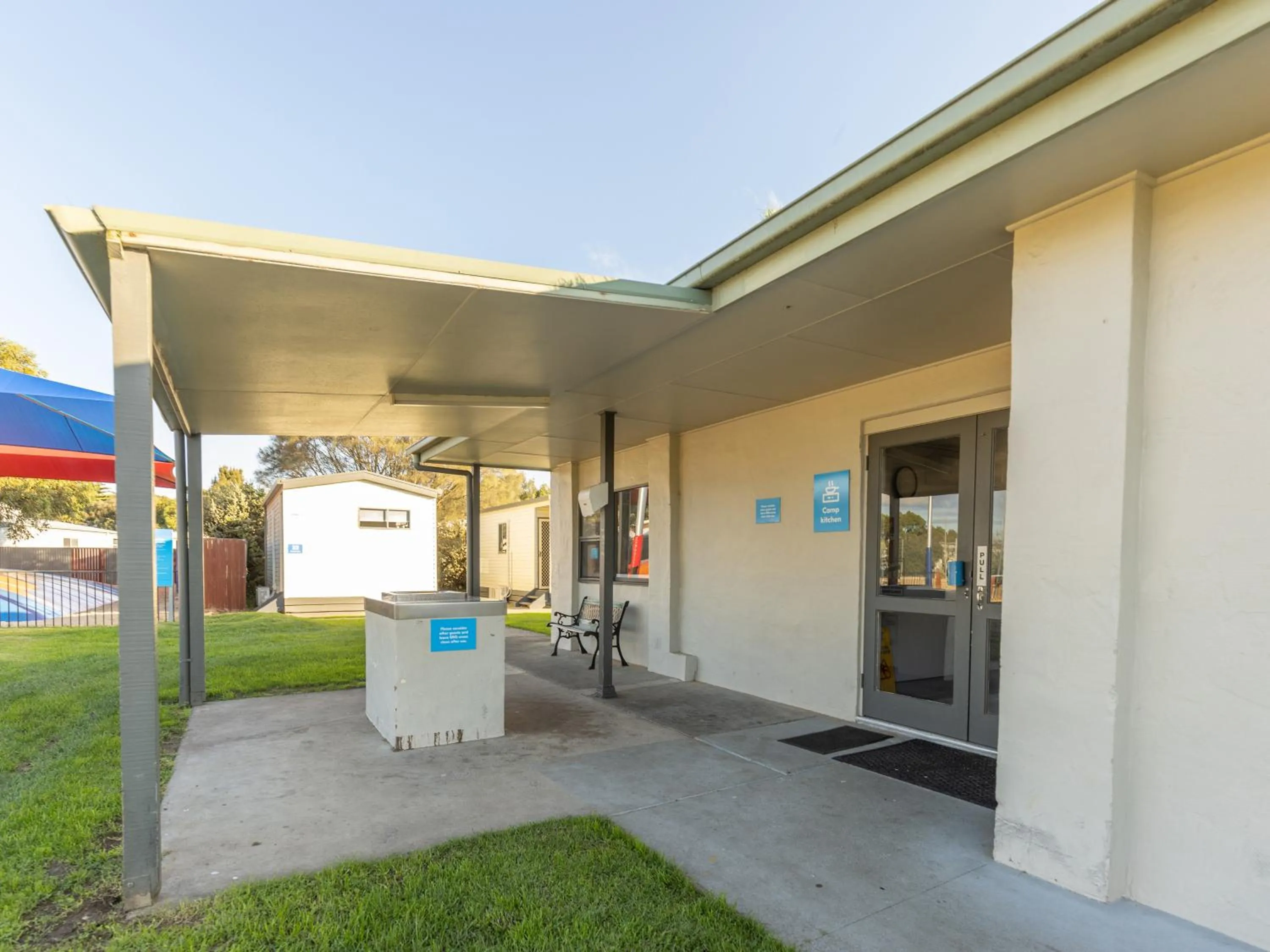 Property building in NRMA Warrnambool Riverside Holiday Park