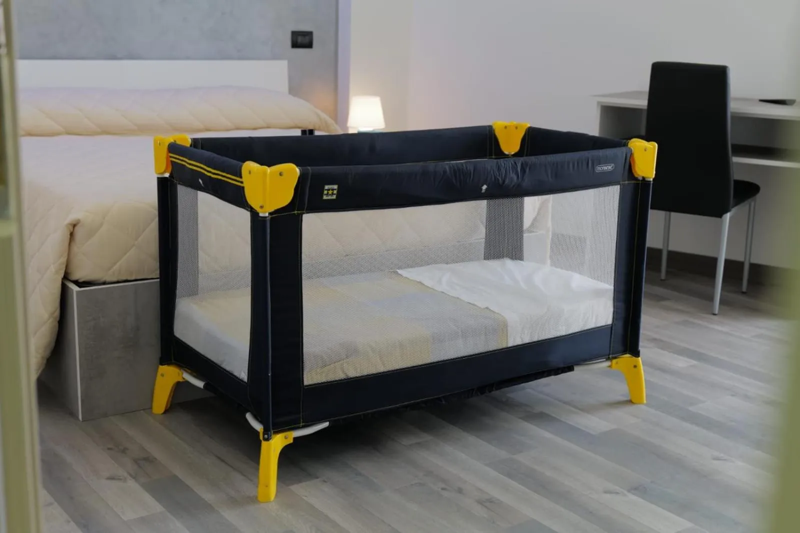 cot, Bed in Albergo 3 Torri
