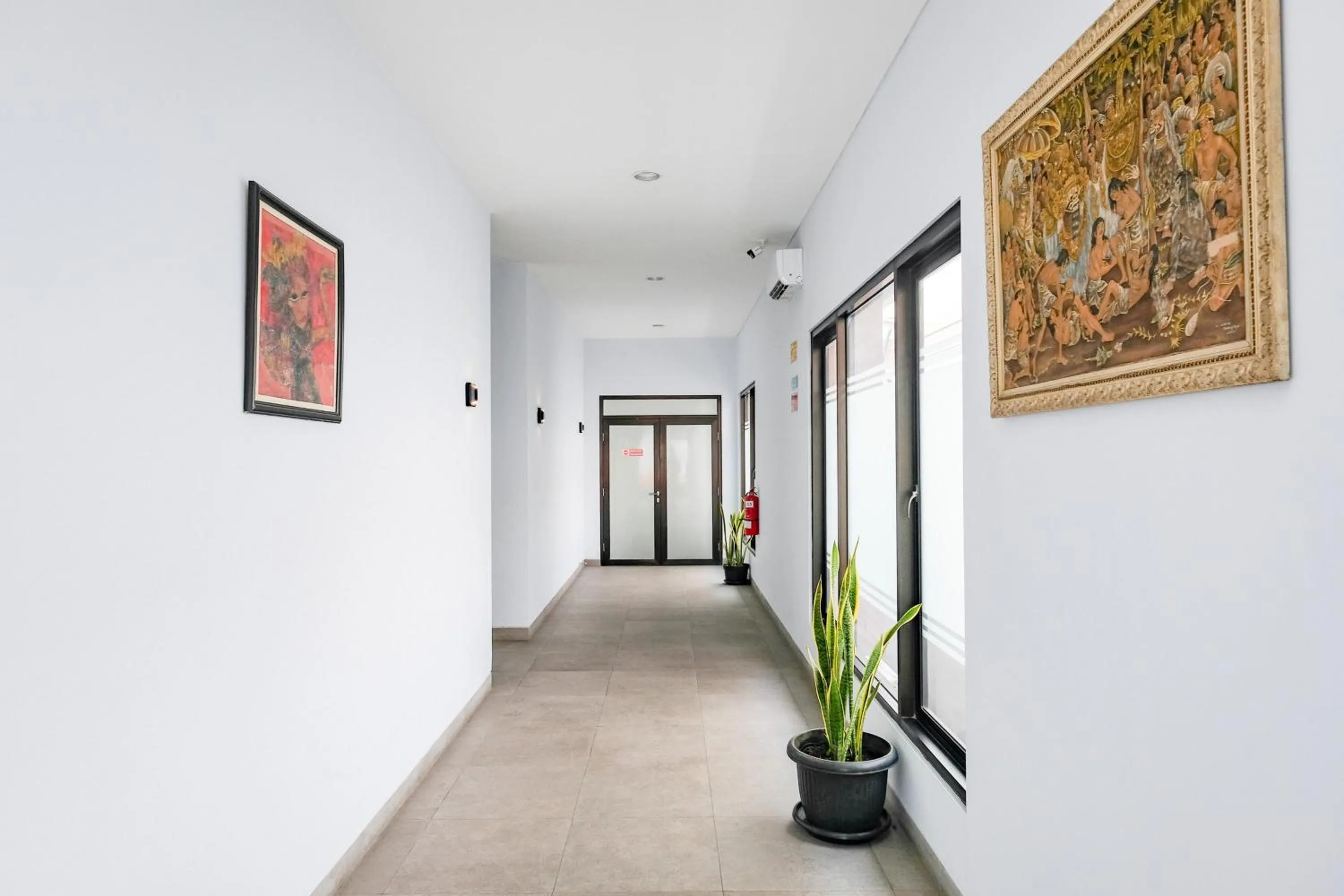 Property building in Sans Hotel Rajawali Surabaya by RedDoorz