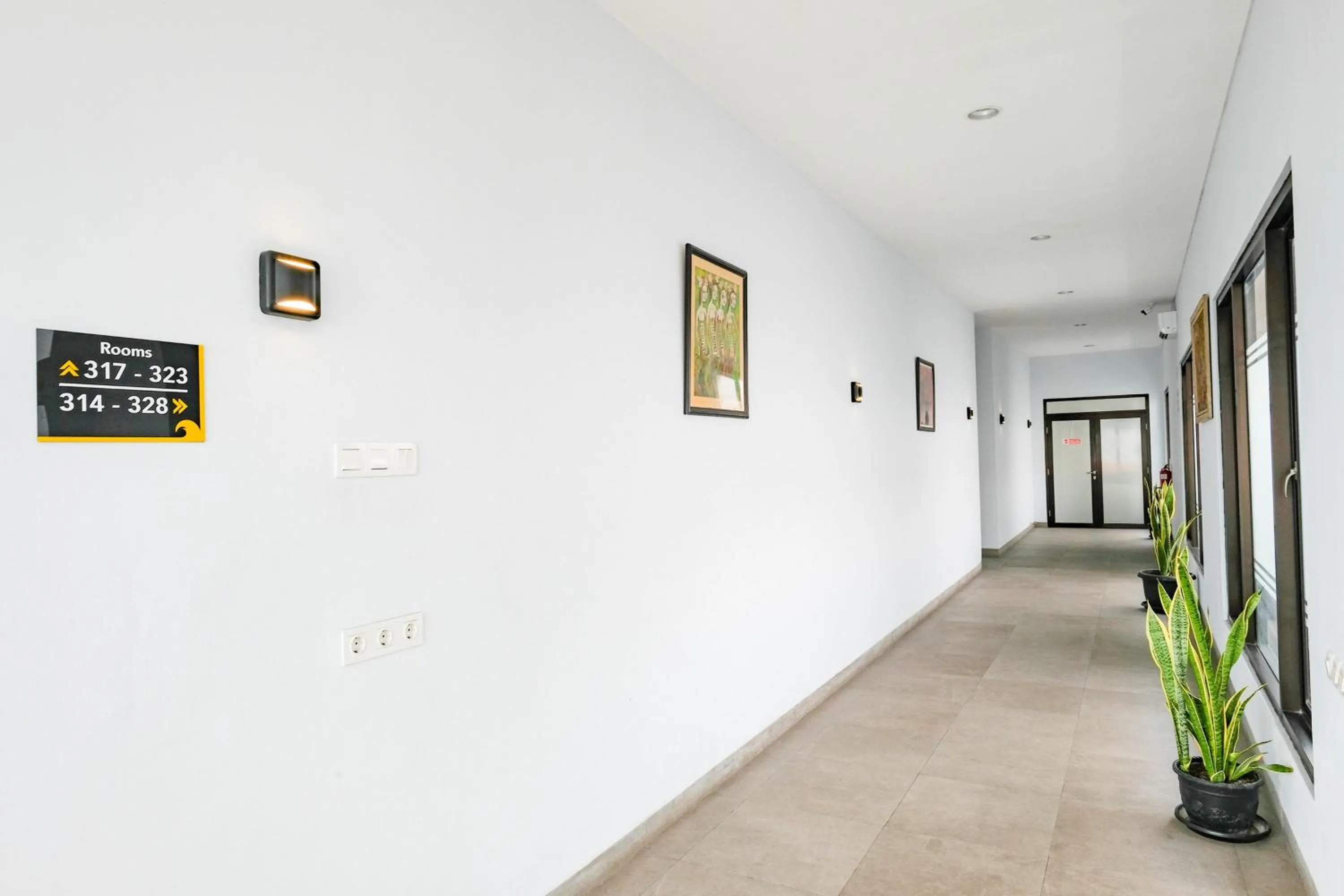 Property building in Sans Hotel Rajawali Surabaya by RedDoorz