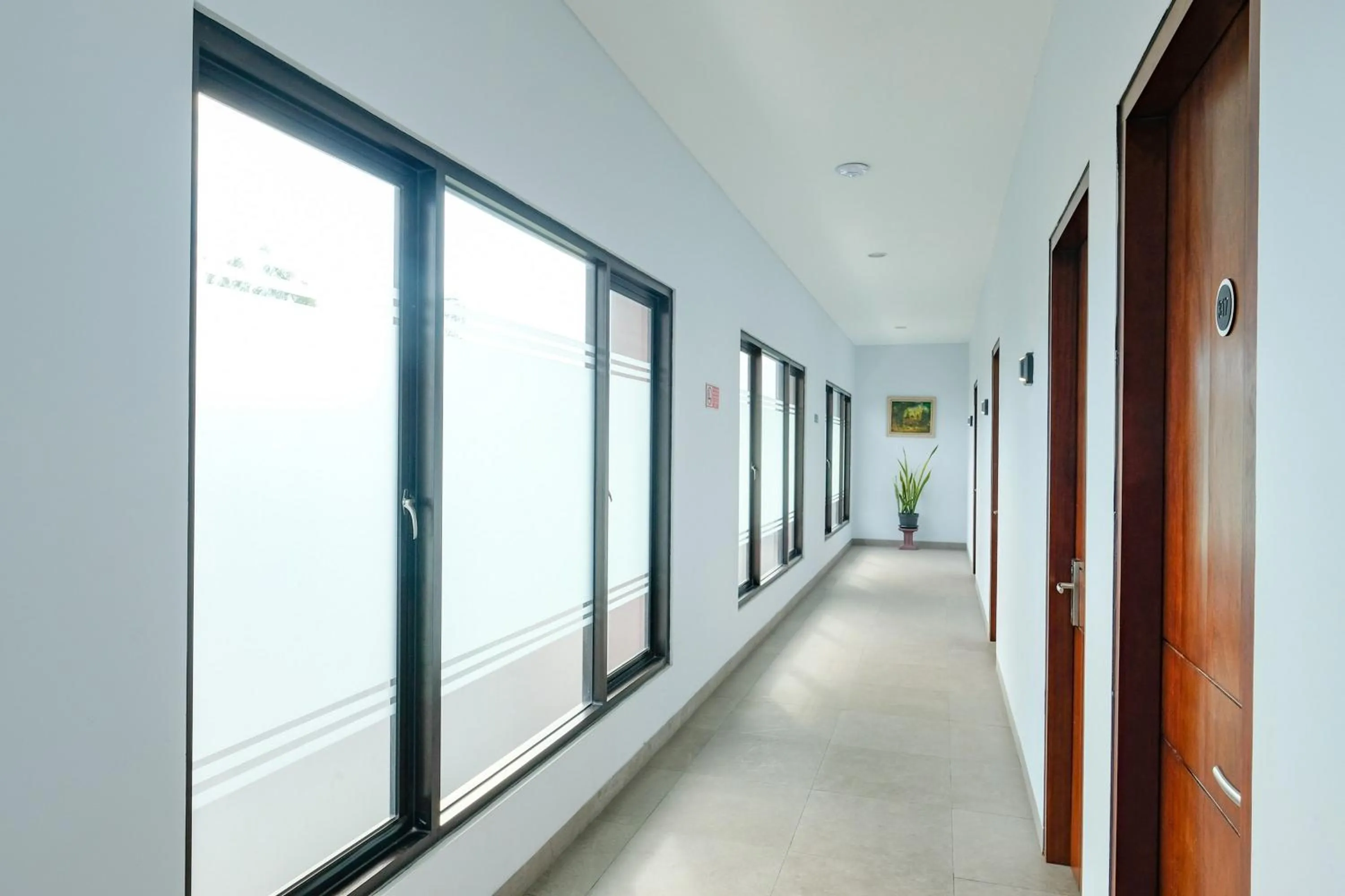 Property building in Sans Hotel Rajawali Surabaya by RedDoorz