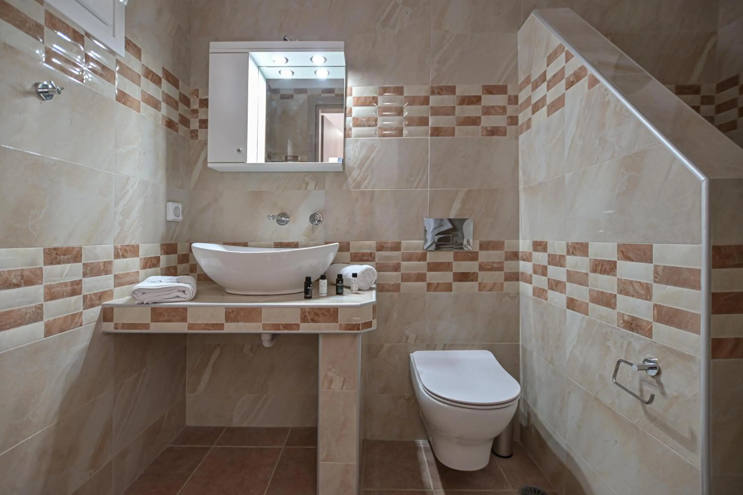 Shower in Adama's Suites Naxos