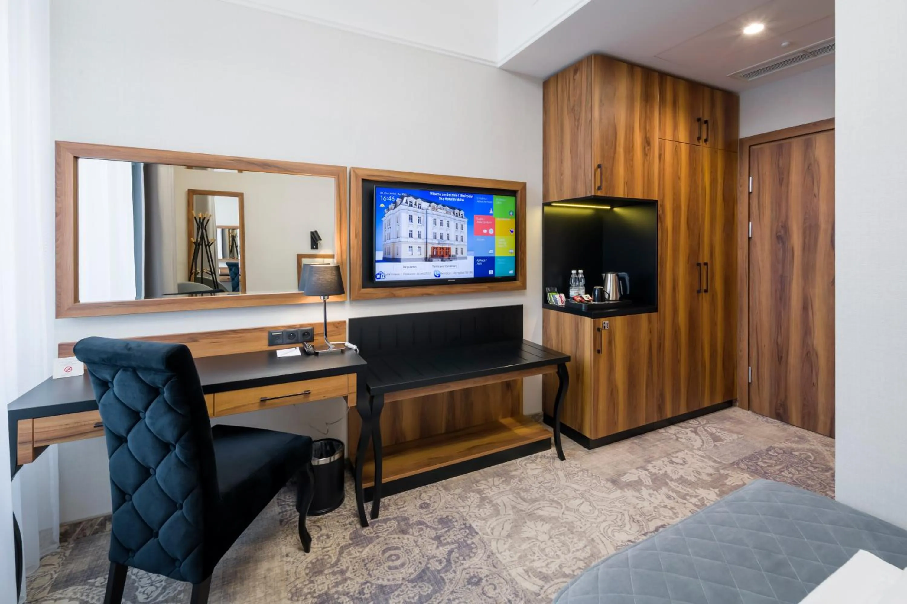 Photo of the whole room in Sky Hotel Kraków