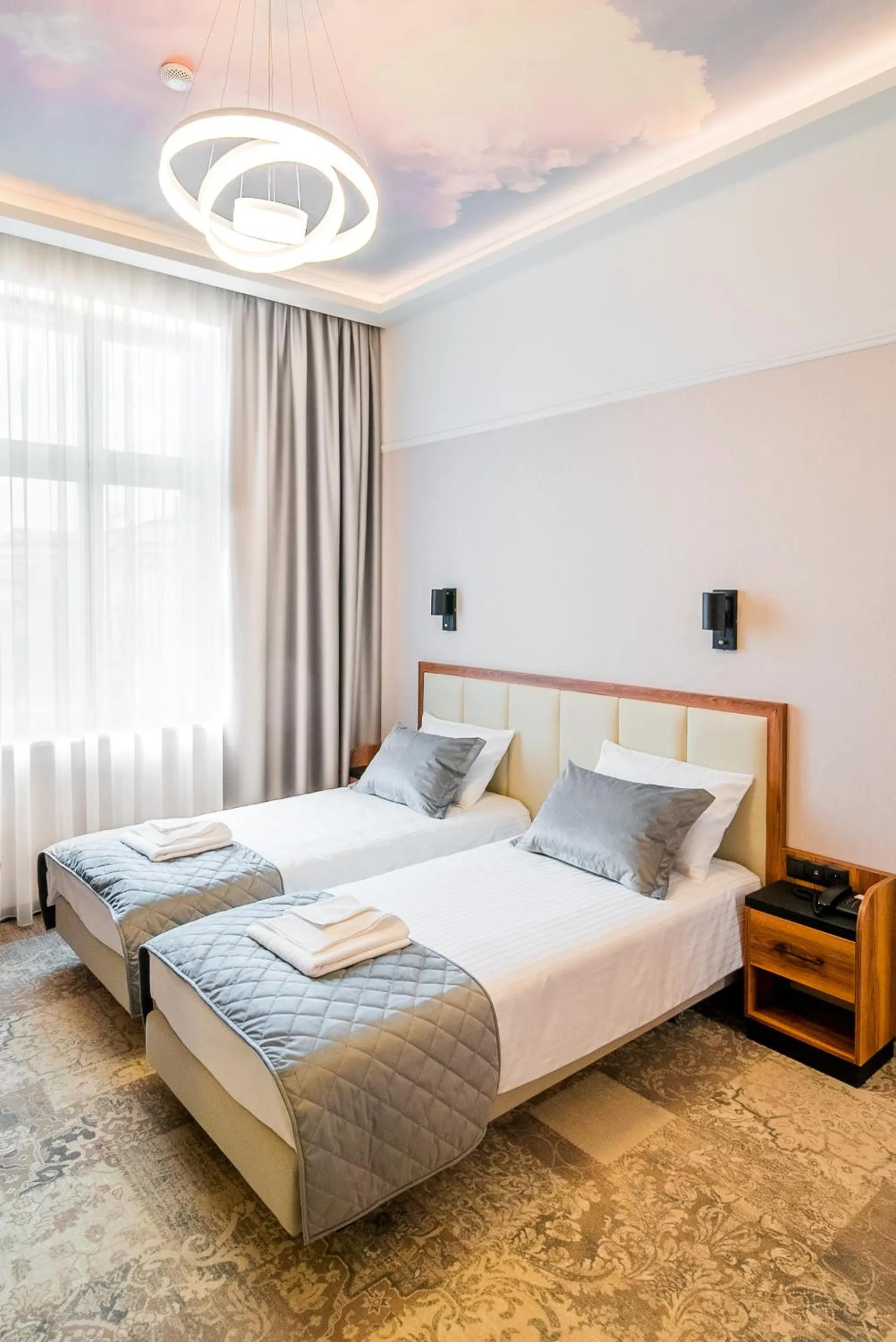 Bed in Sky Hotel Kraków