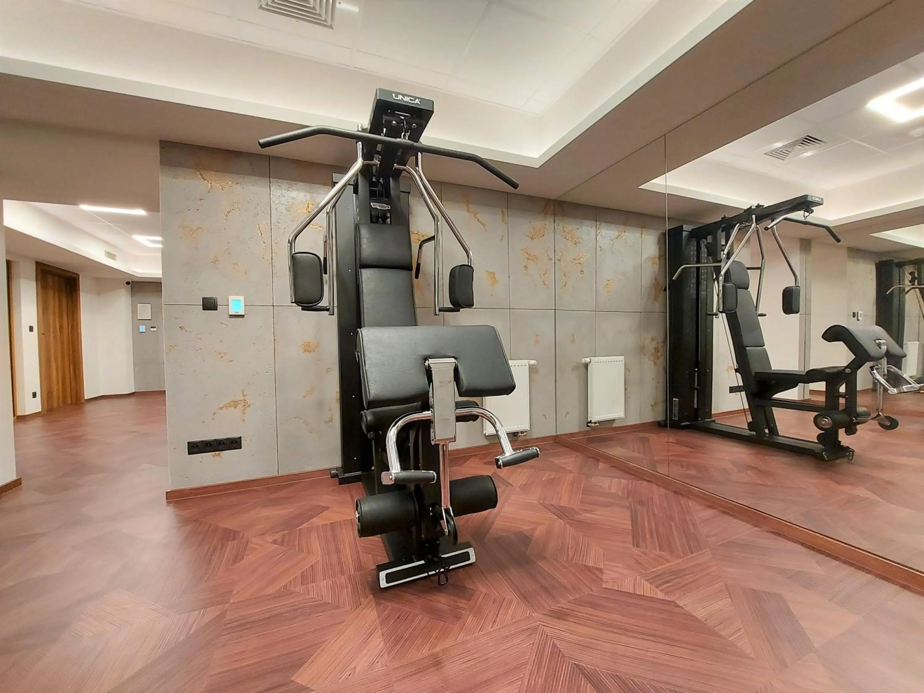 Fitness centre/facilities in Sky Hotel Kraków