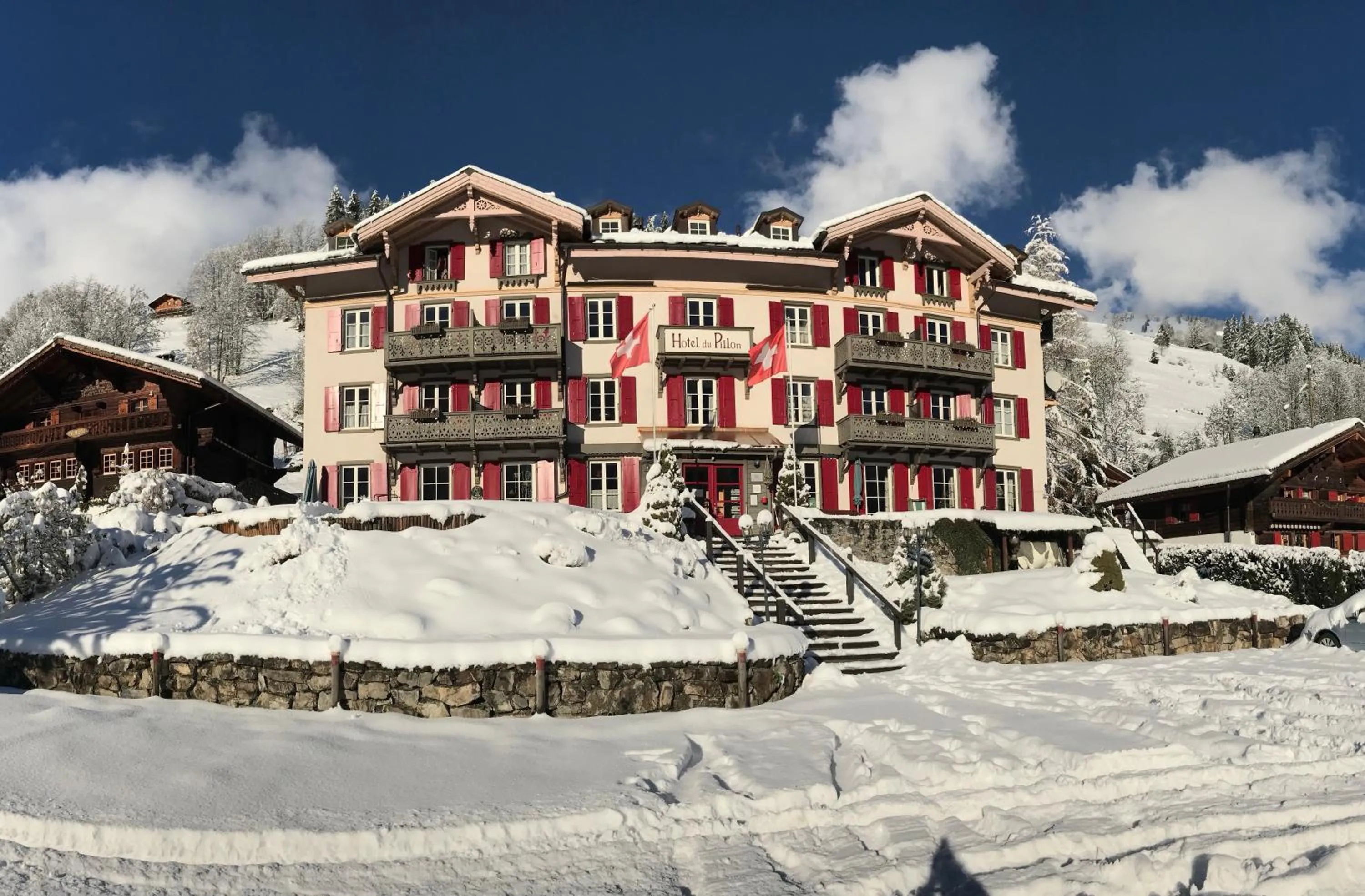 Property building in Historic Hotel du Pillon