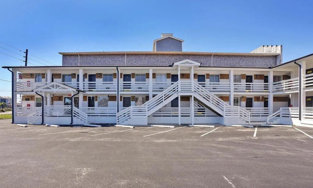 Property building in Dry Dock Inn