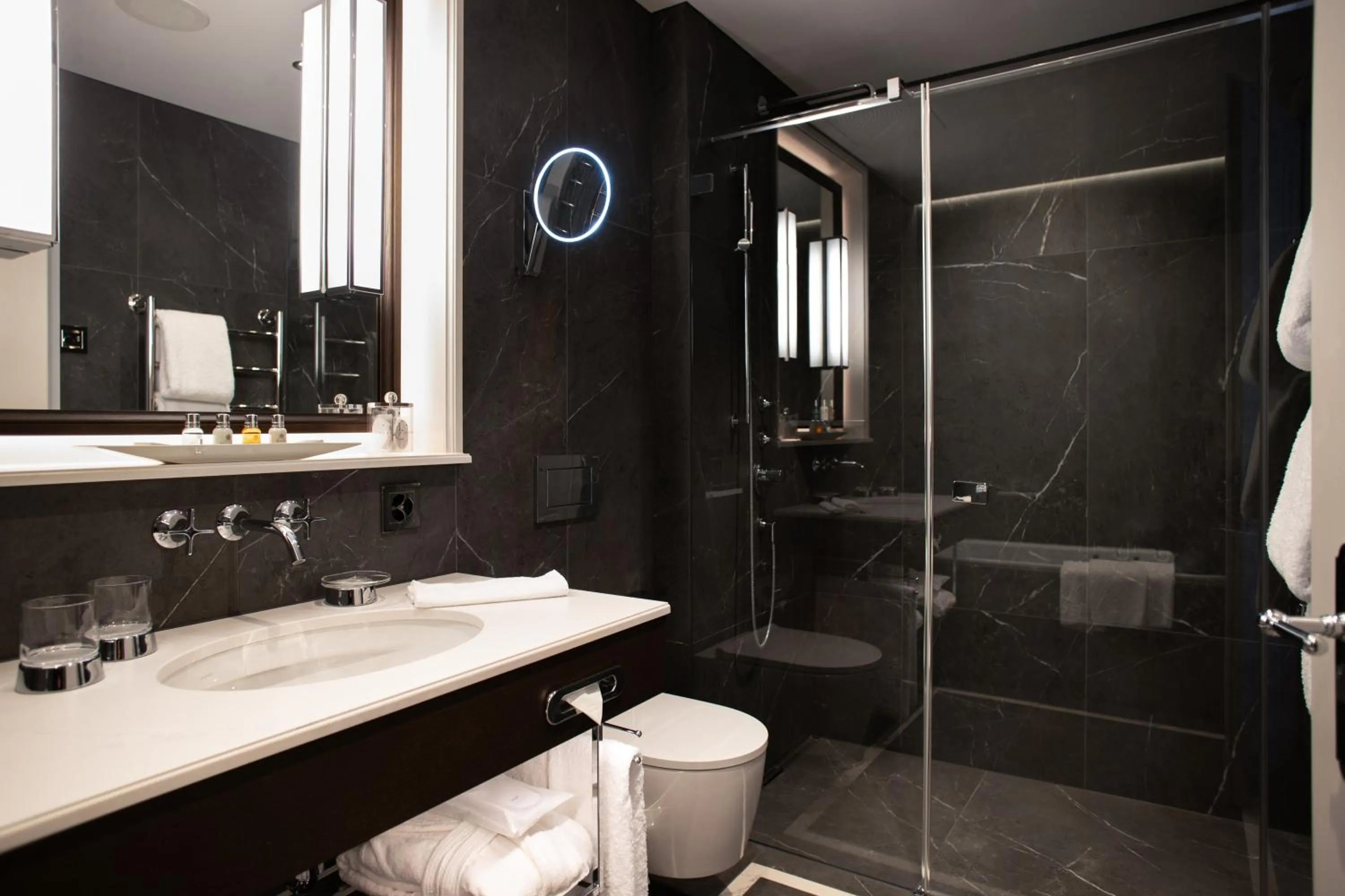 Bathroom in Hotel Bellevue Palace Bern