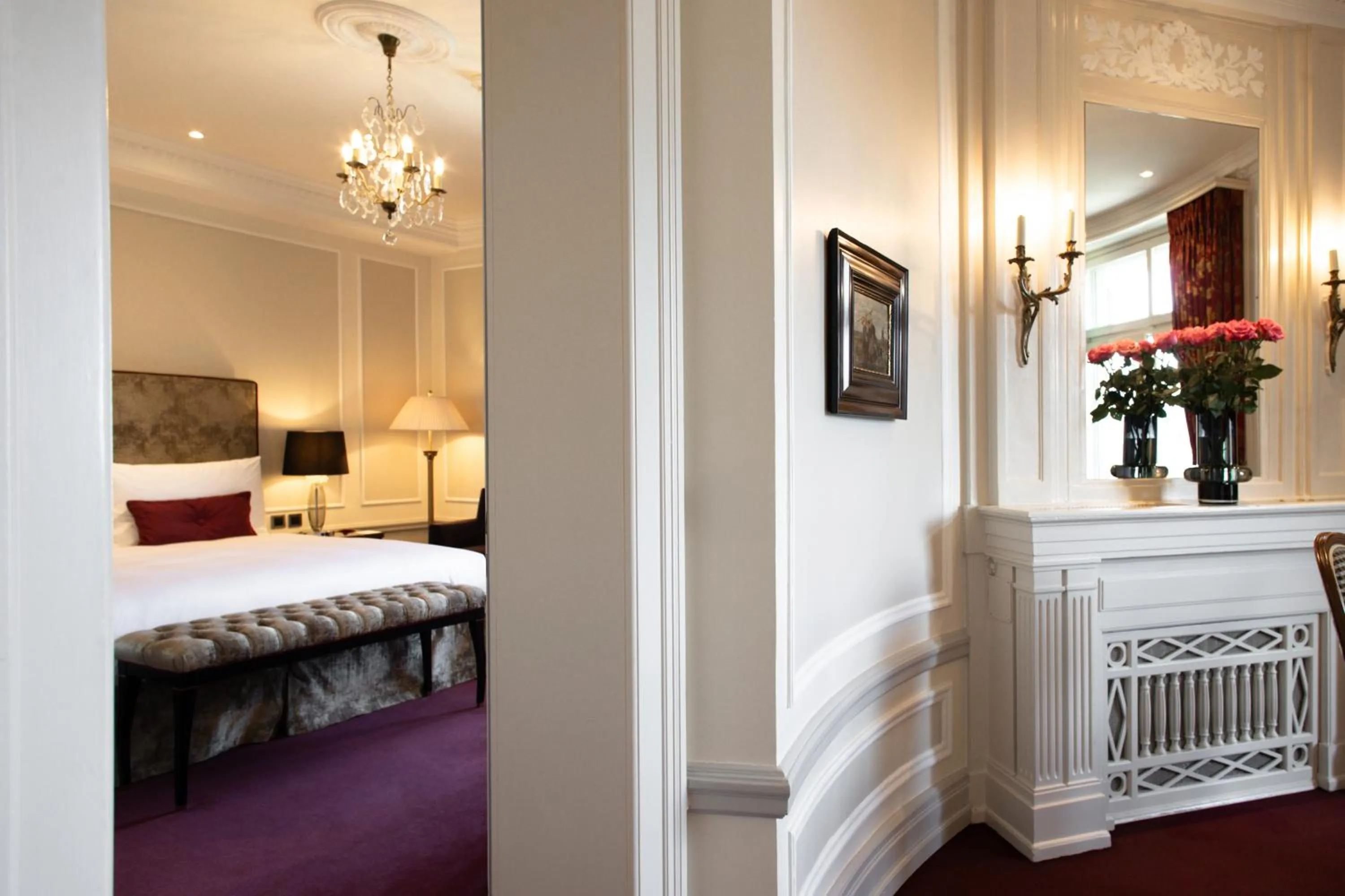 Bed in Hotel Bellevue Palace Bern