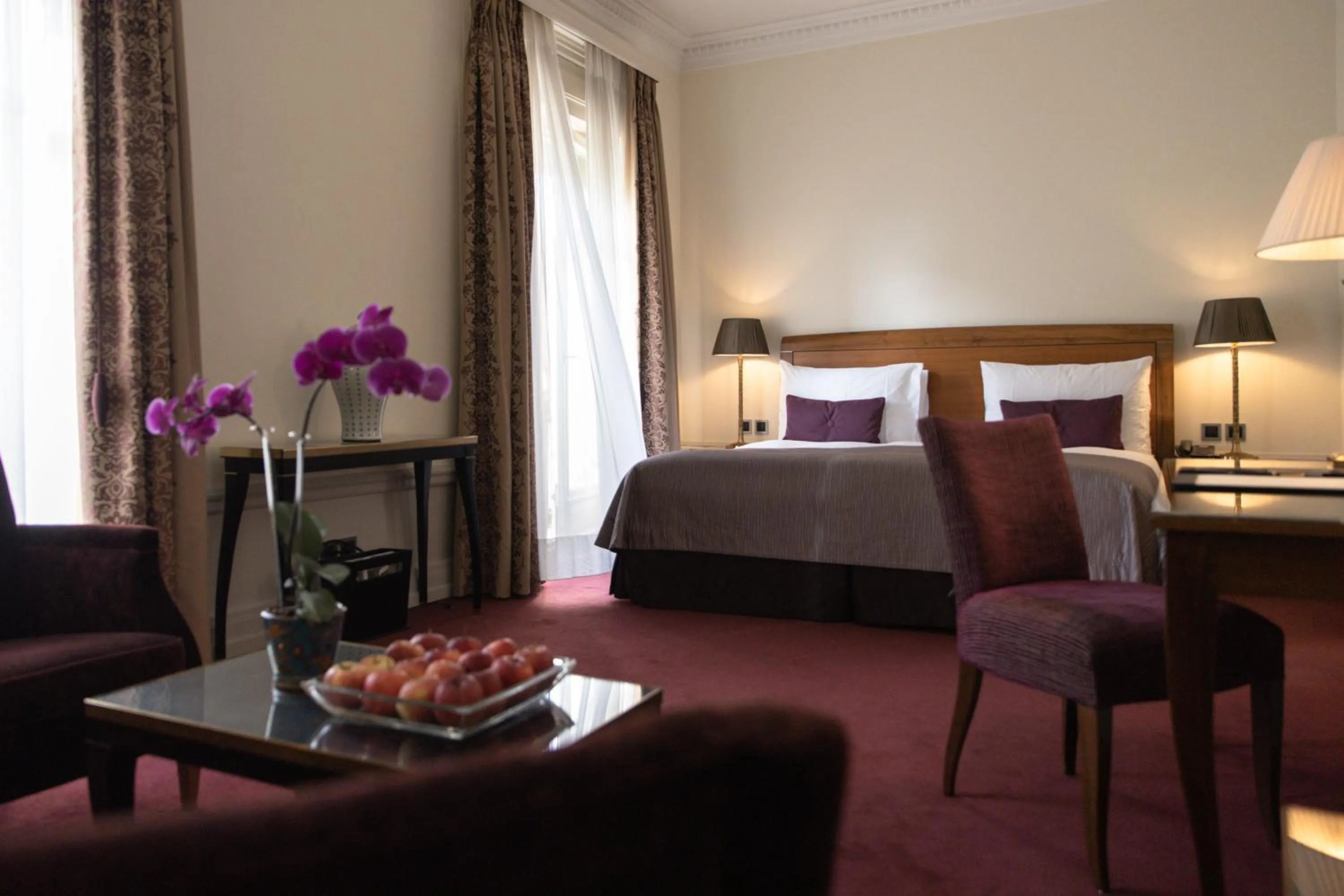 Photo of the whole room, Bed in Hotel Bellevue Palace Bern