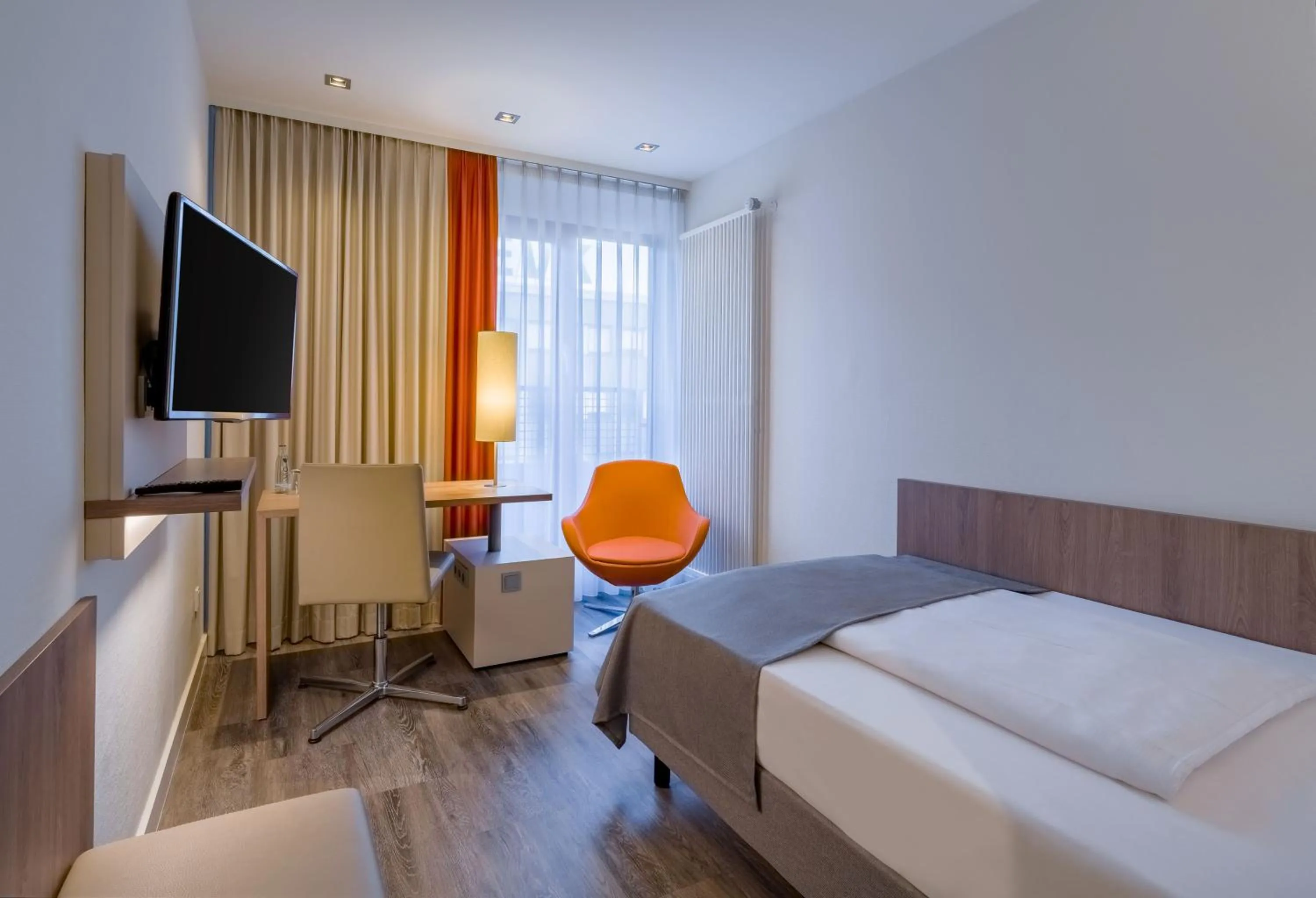 Bed in Kommerzhotel Köln