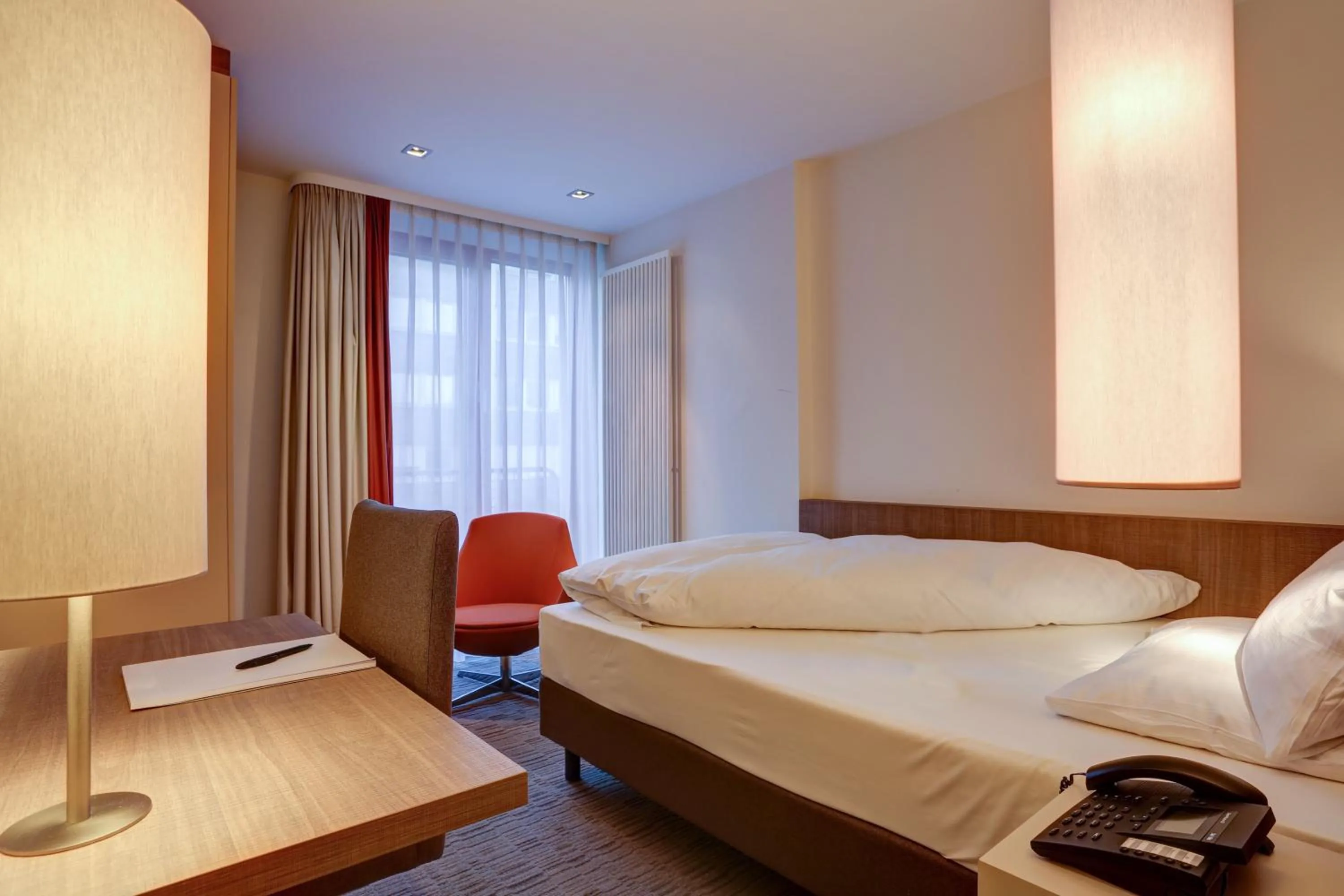 Bed in Kommerzhotel Köln