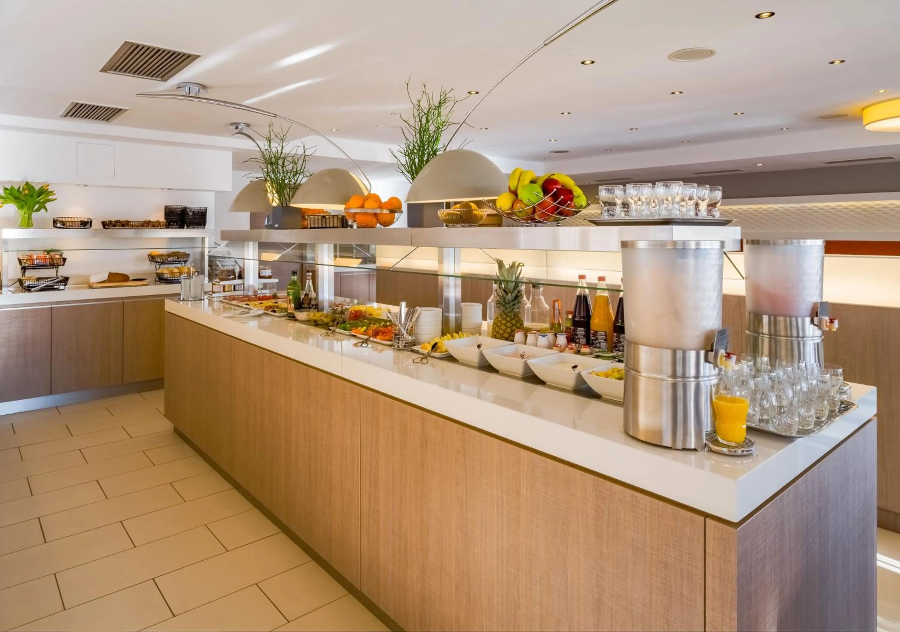 Buffet breakfast in Kommerzhotel Köln