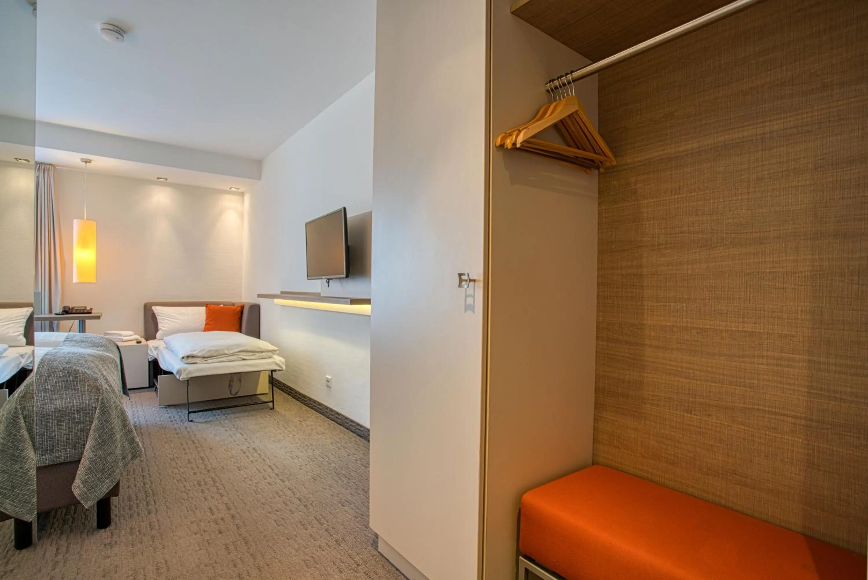 Bed in Kommerzhotel Köln