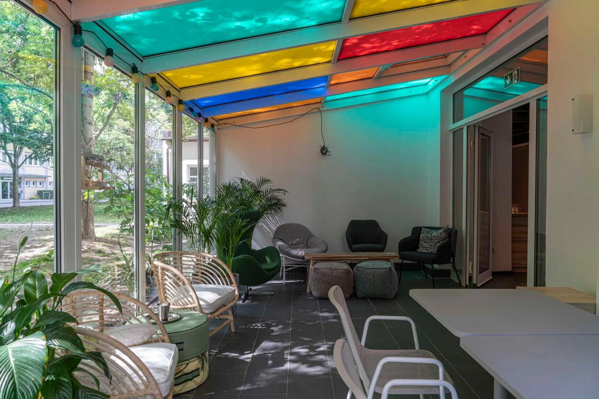 Communal lounge/ TV room in BIG MAMA Leipzig