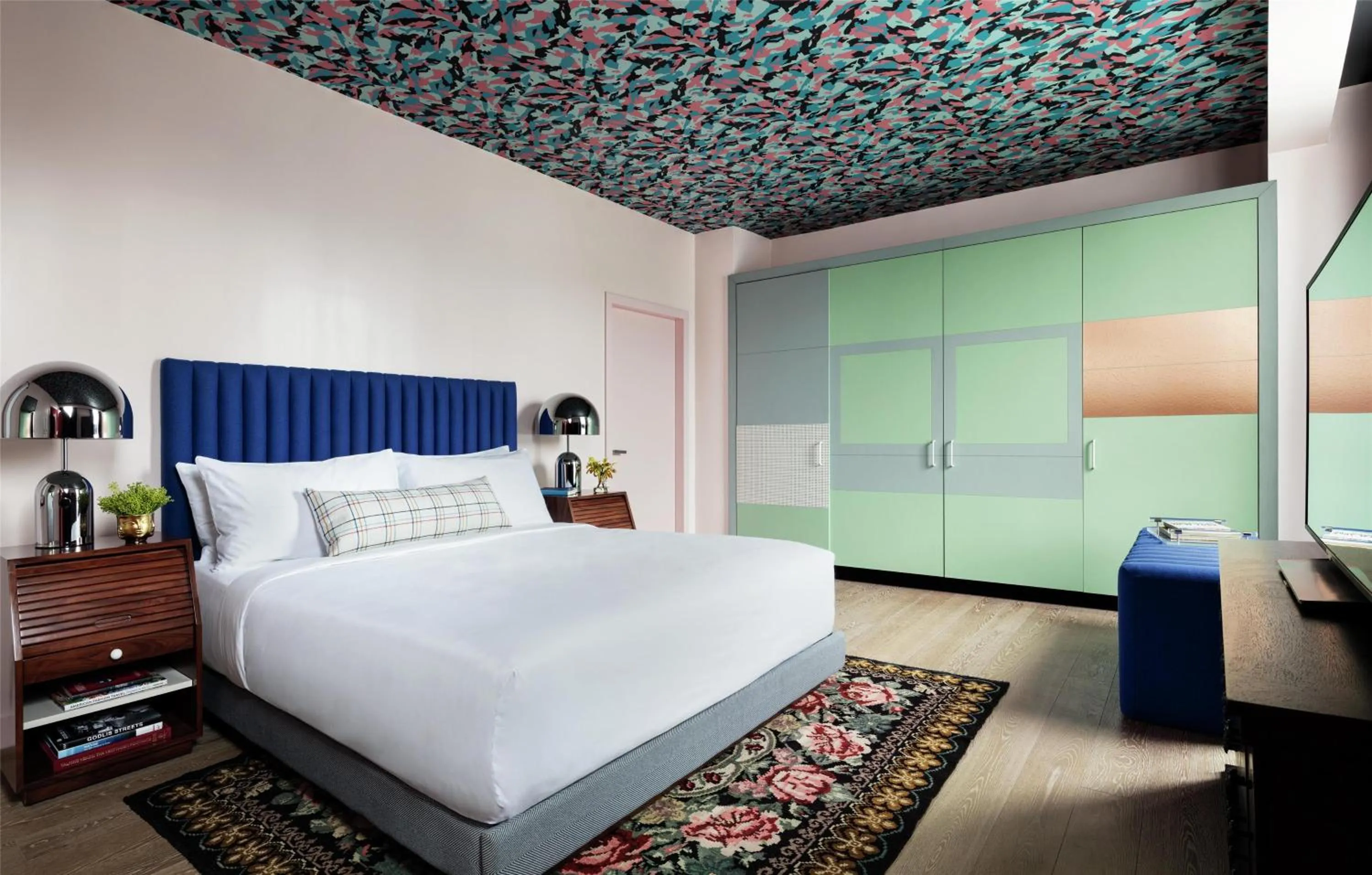 Bed in Graduate by Hilton New York