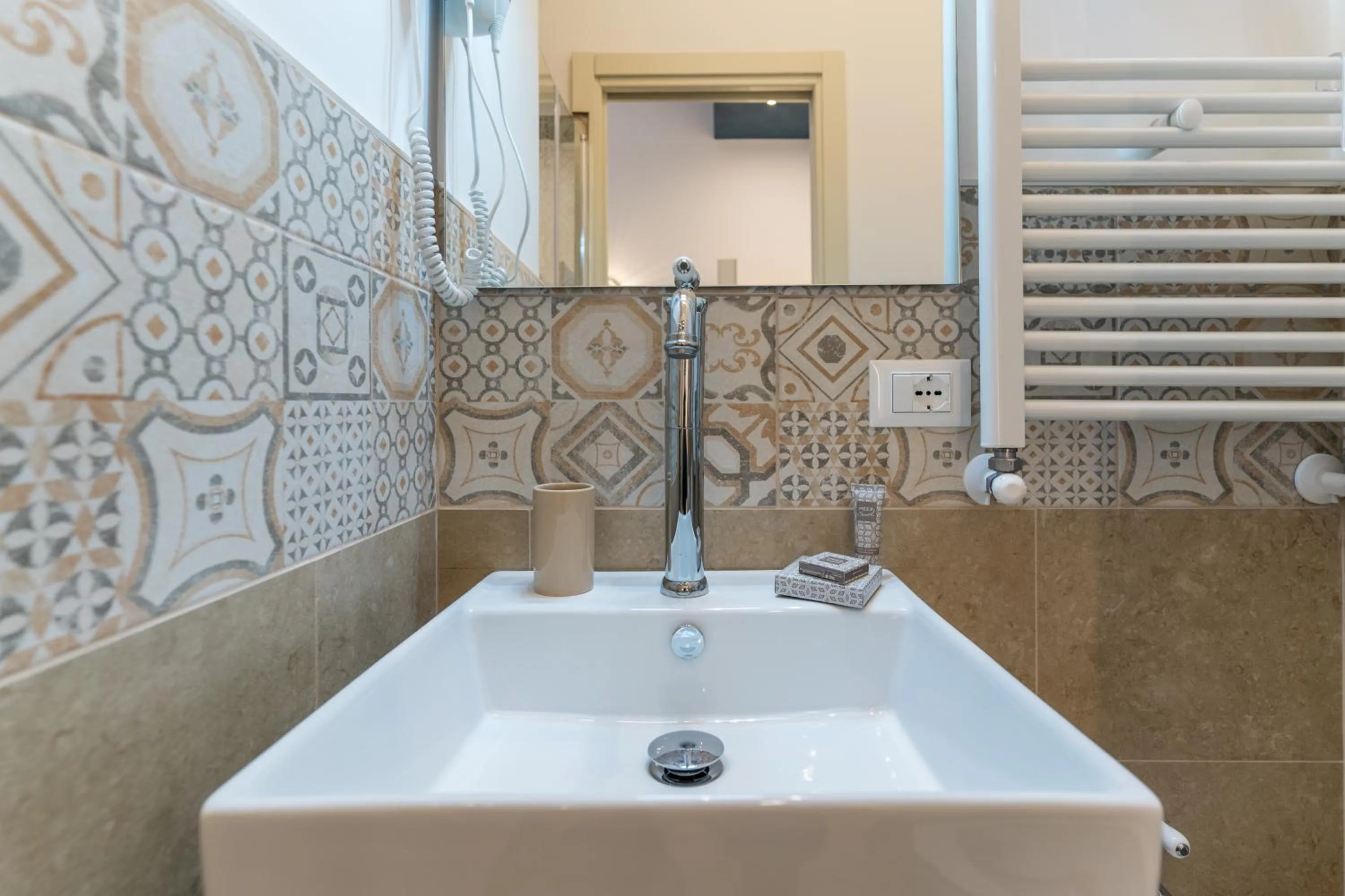 Bathroom in Mama Tita Rooms and Breakfast