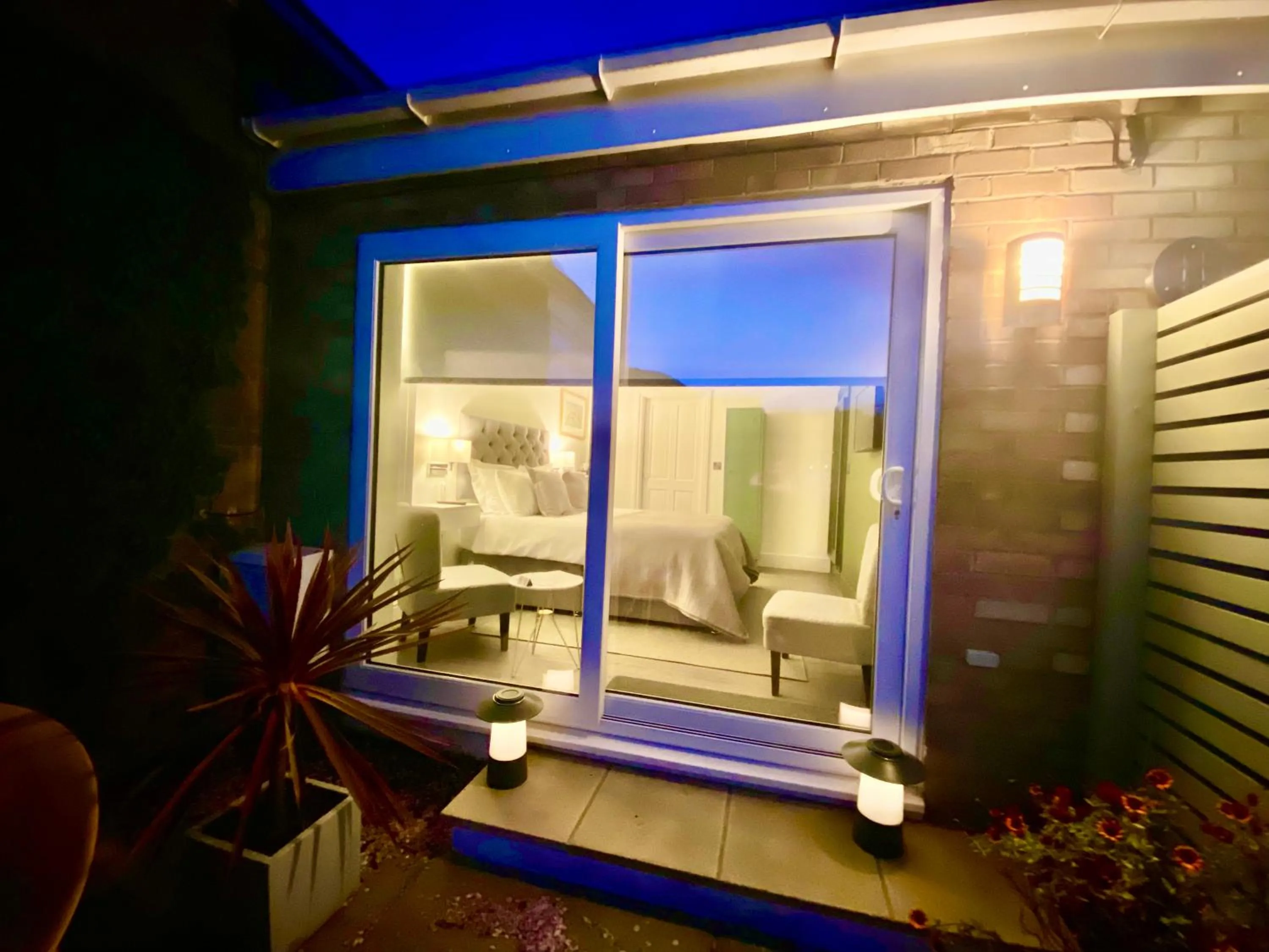 Facade/entrance in Tŷ Treflan