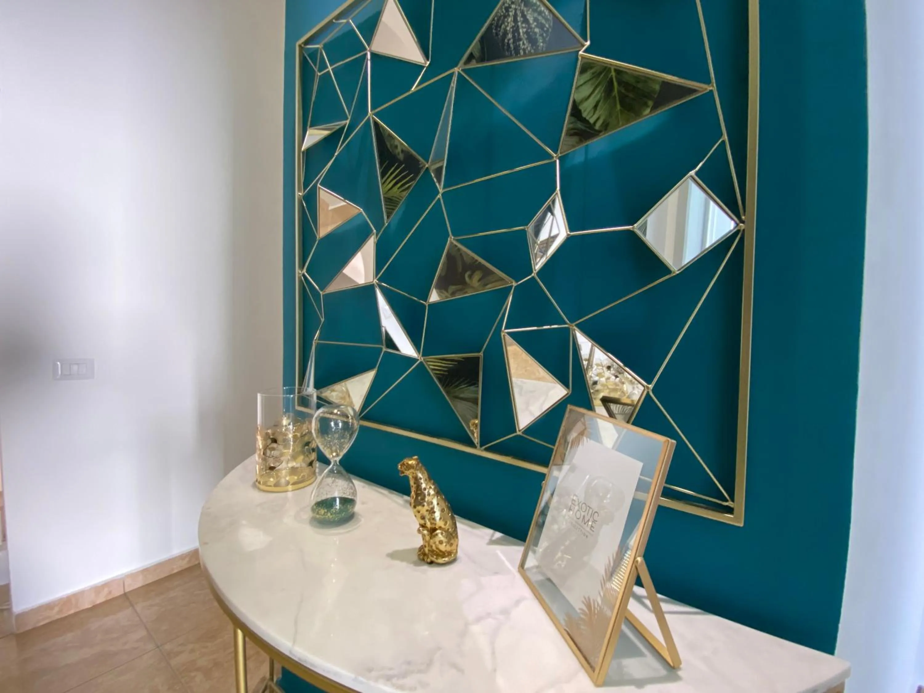 Decorative detail in AFFITTACAMERE PIAZZA MAMELI