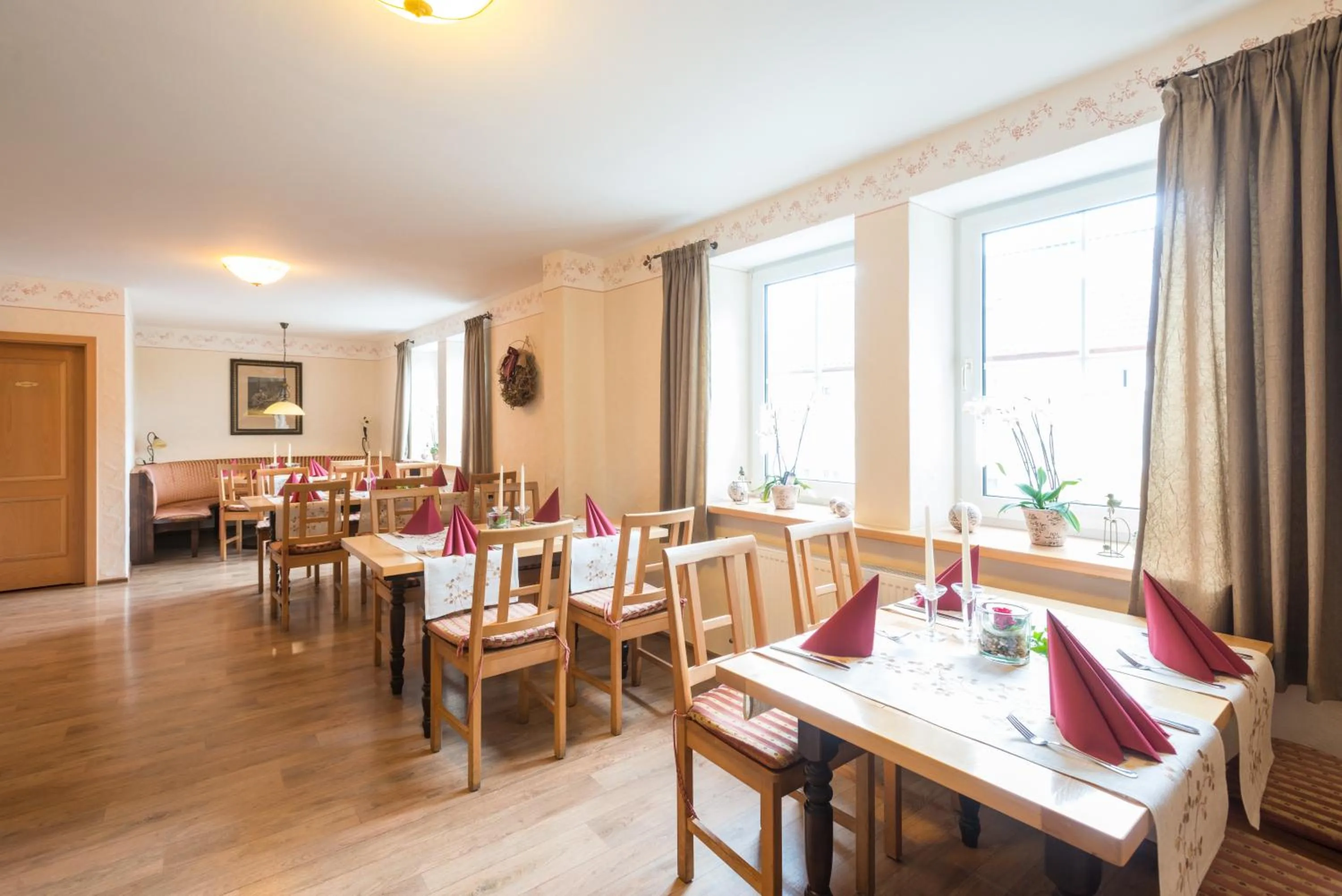 Restaurant/places to eat in Brauers Landarthotel GmbH