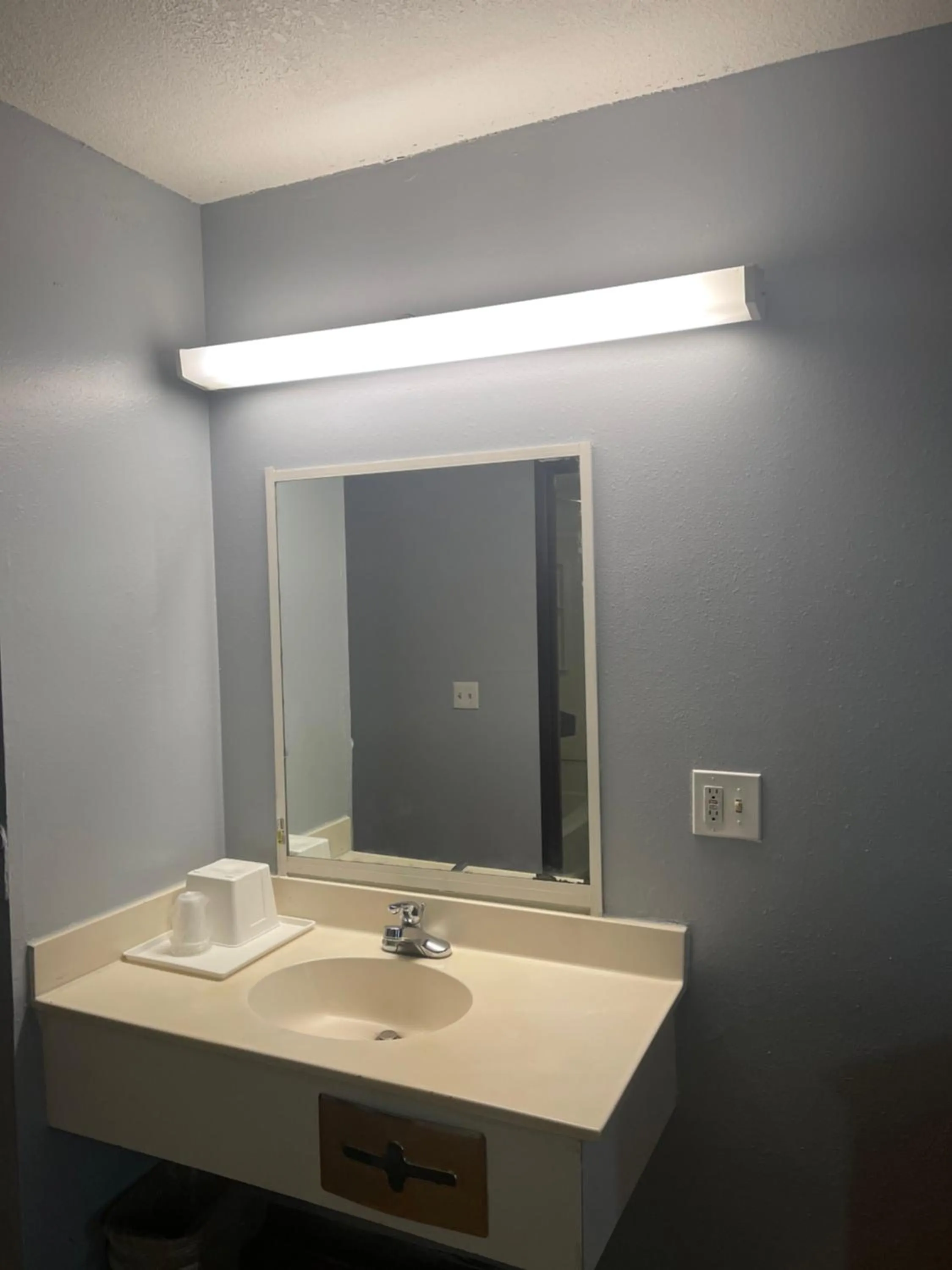 TROYINN&SUITES