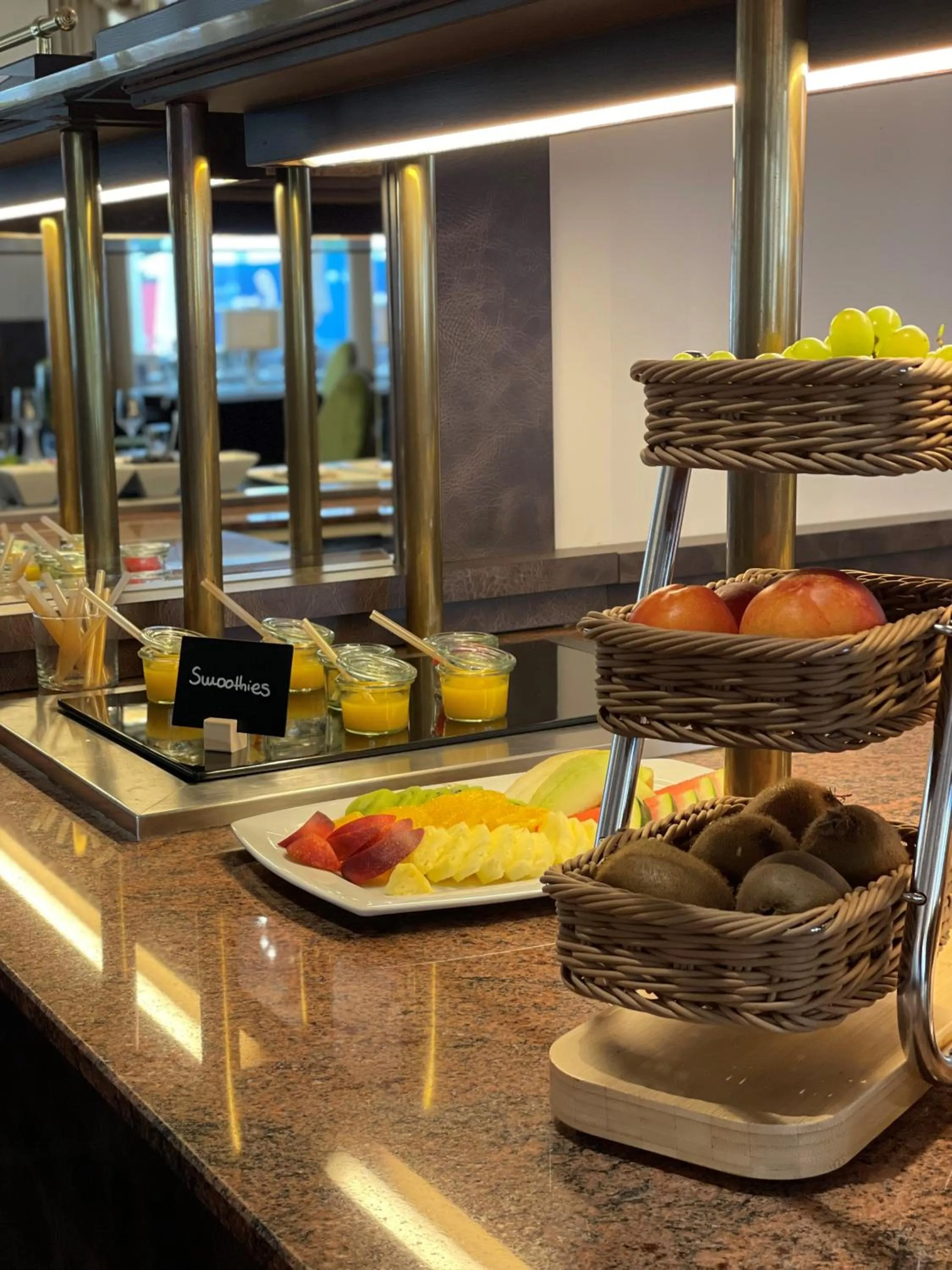 Buffet breakfast in Hotel Chemnitzer Hof