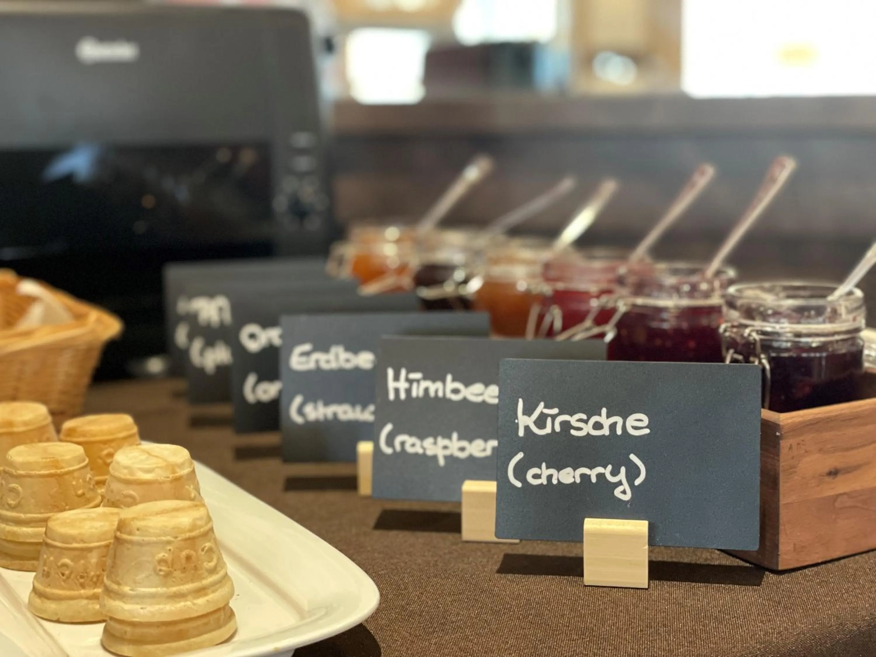 Buffet breakfast in Hotel Chemnitzer Hof