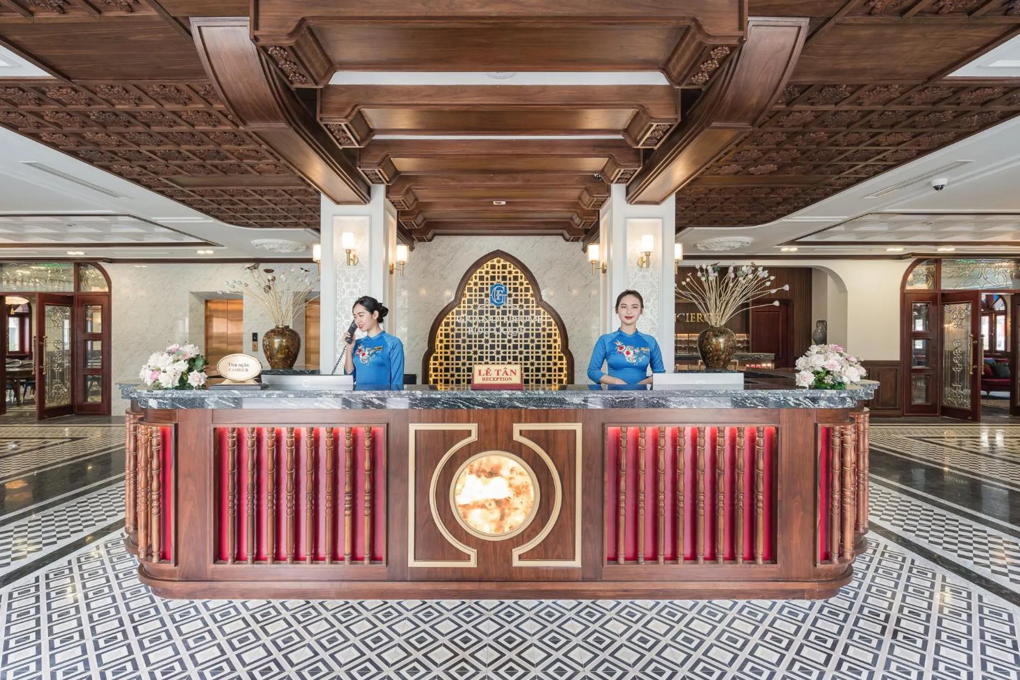 Staff in Grand Fleuve Boutique