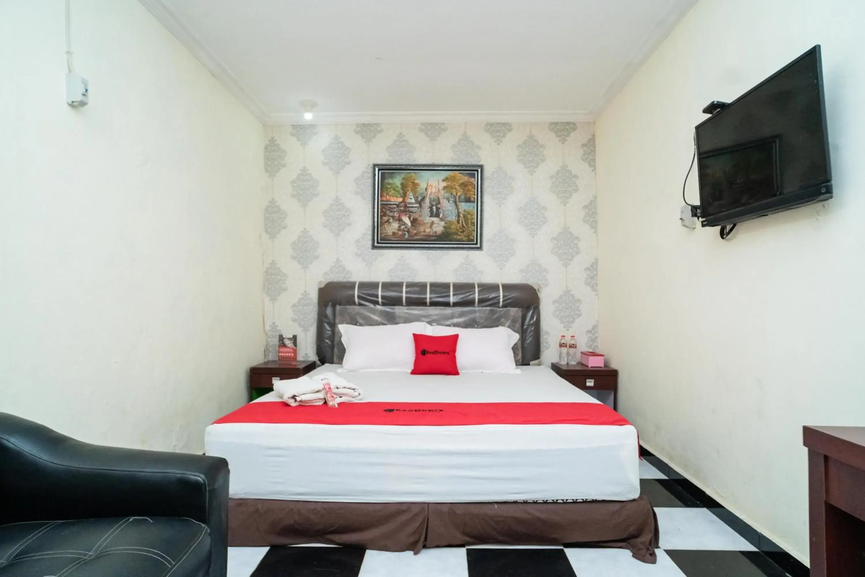 RedDoorz near Uniska Banjarmasin RedDoorz near Uniska Banjarmasin