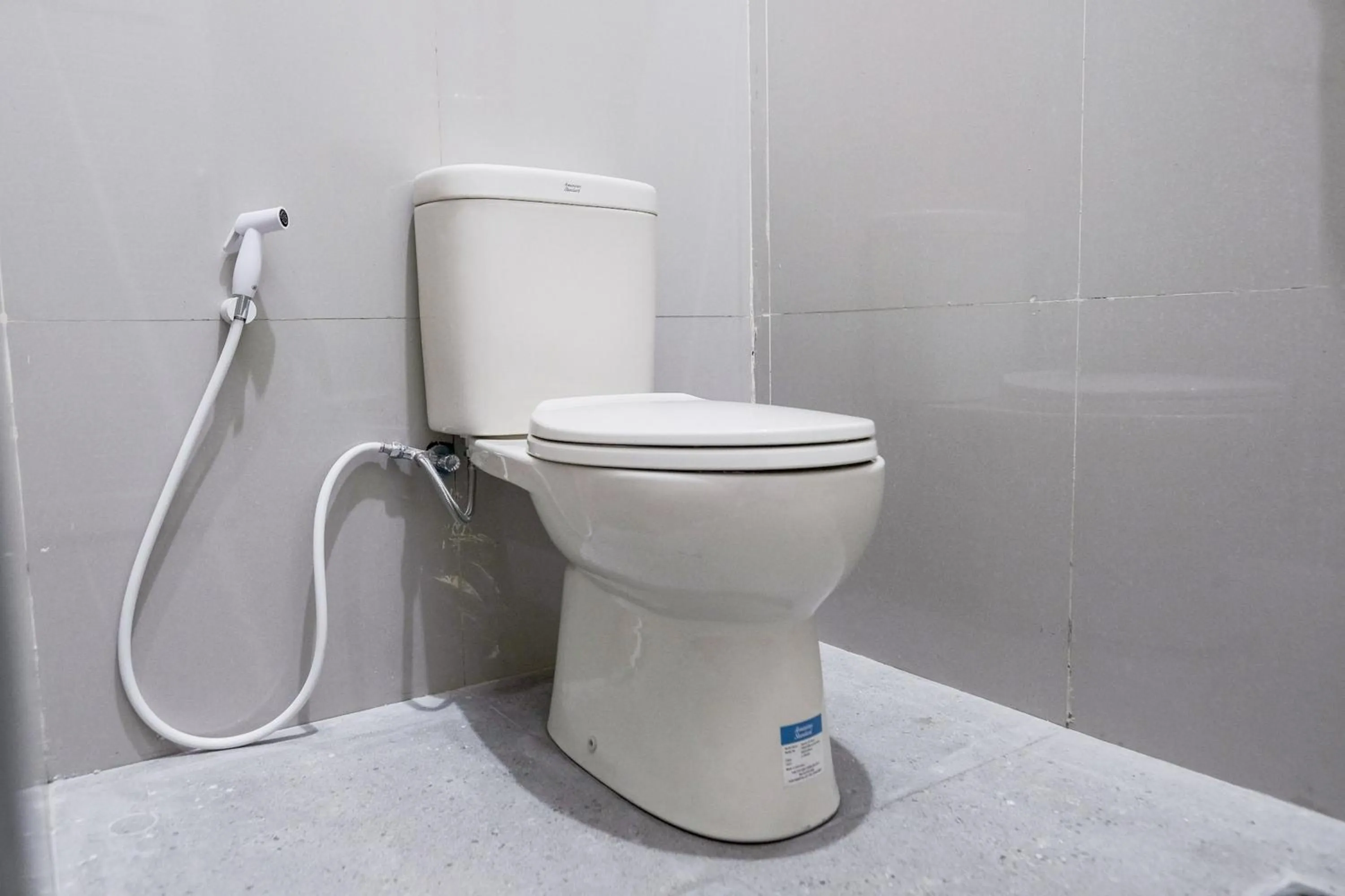 Bathroom in RedDoorz Syariah near Hajimena Lampung