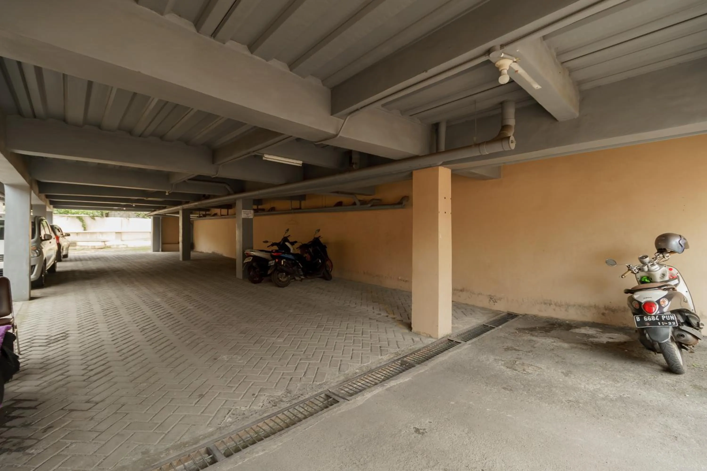 KoolKost Syariah near Kampus Utama Universitas Budi Luhur