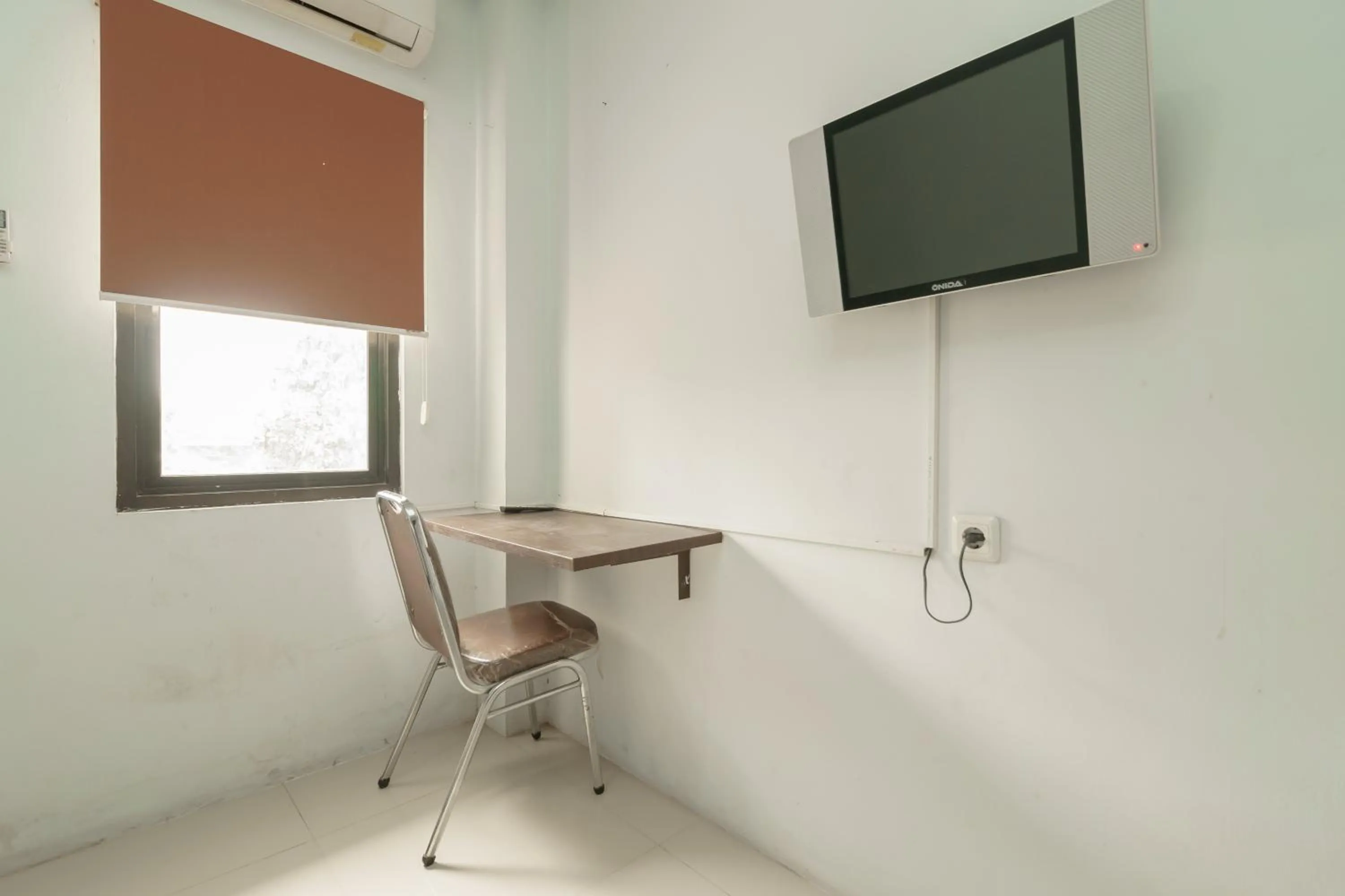 KoolKost Syariah near Kampus Utama Universitas Budi Luhur