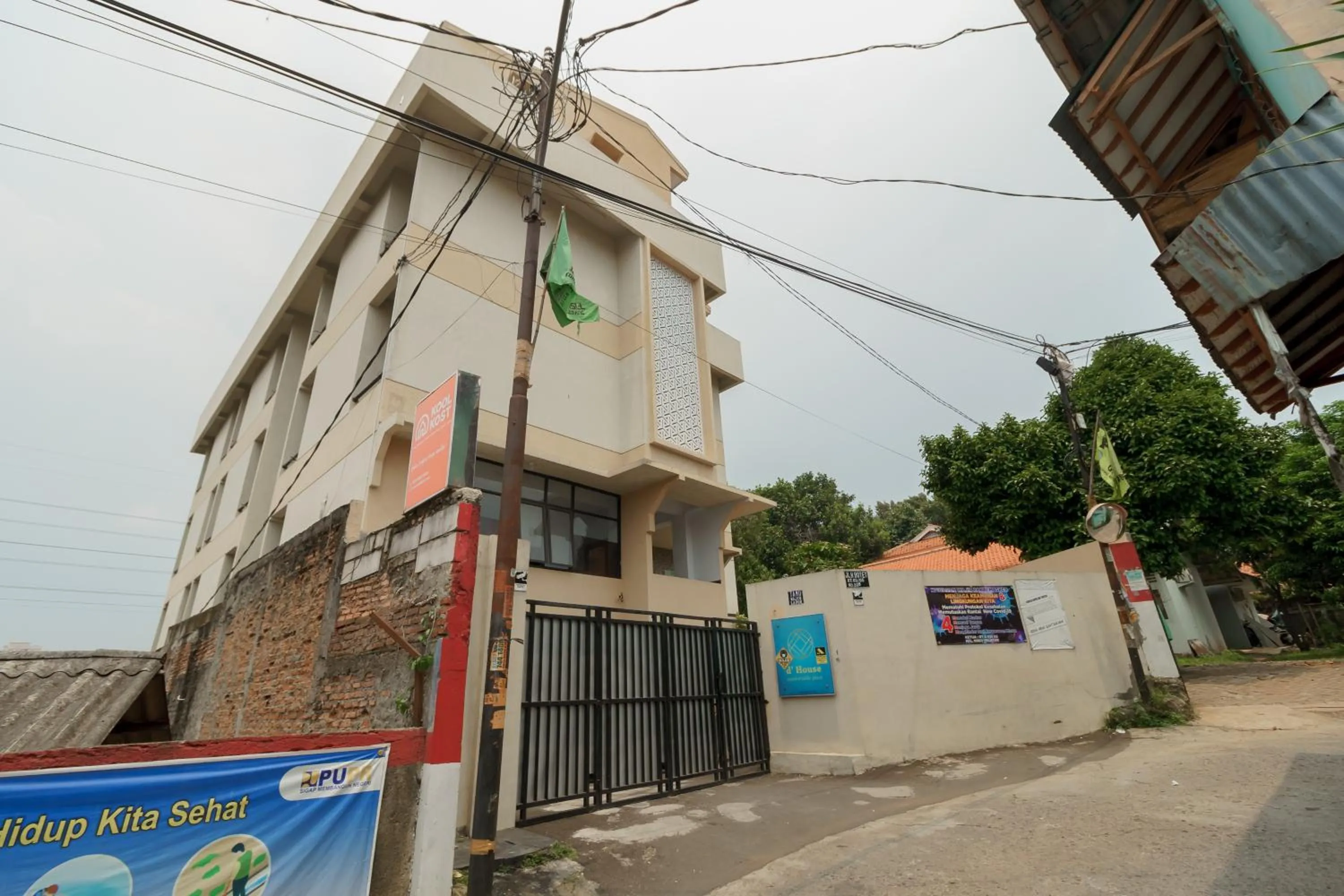 Property building in KoolKost Syariah near Kampus Utama Universitas Budi Luhur