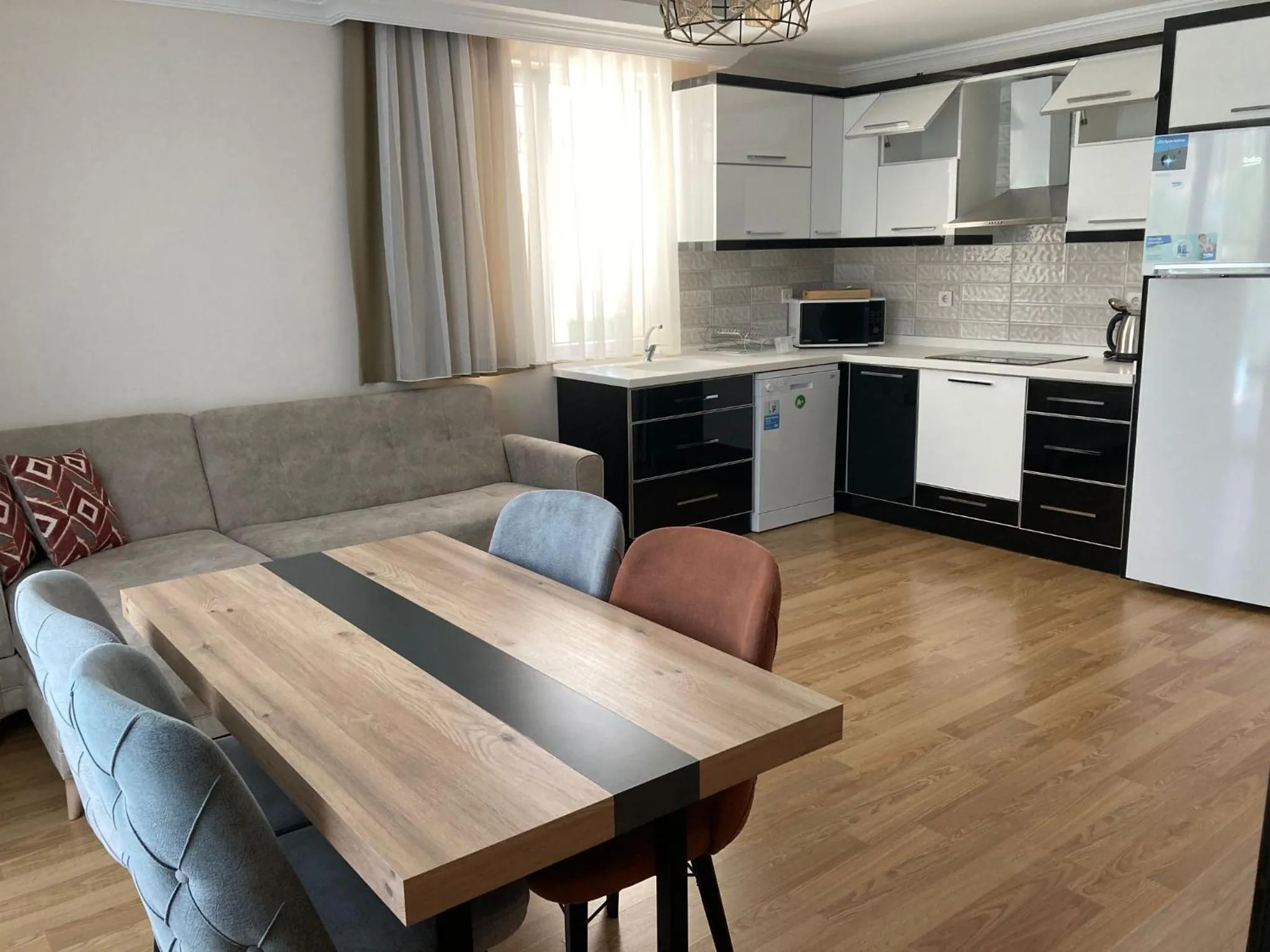 Kitchen or kitchenette in Alfa Apart Hotel