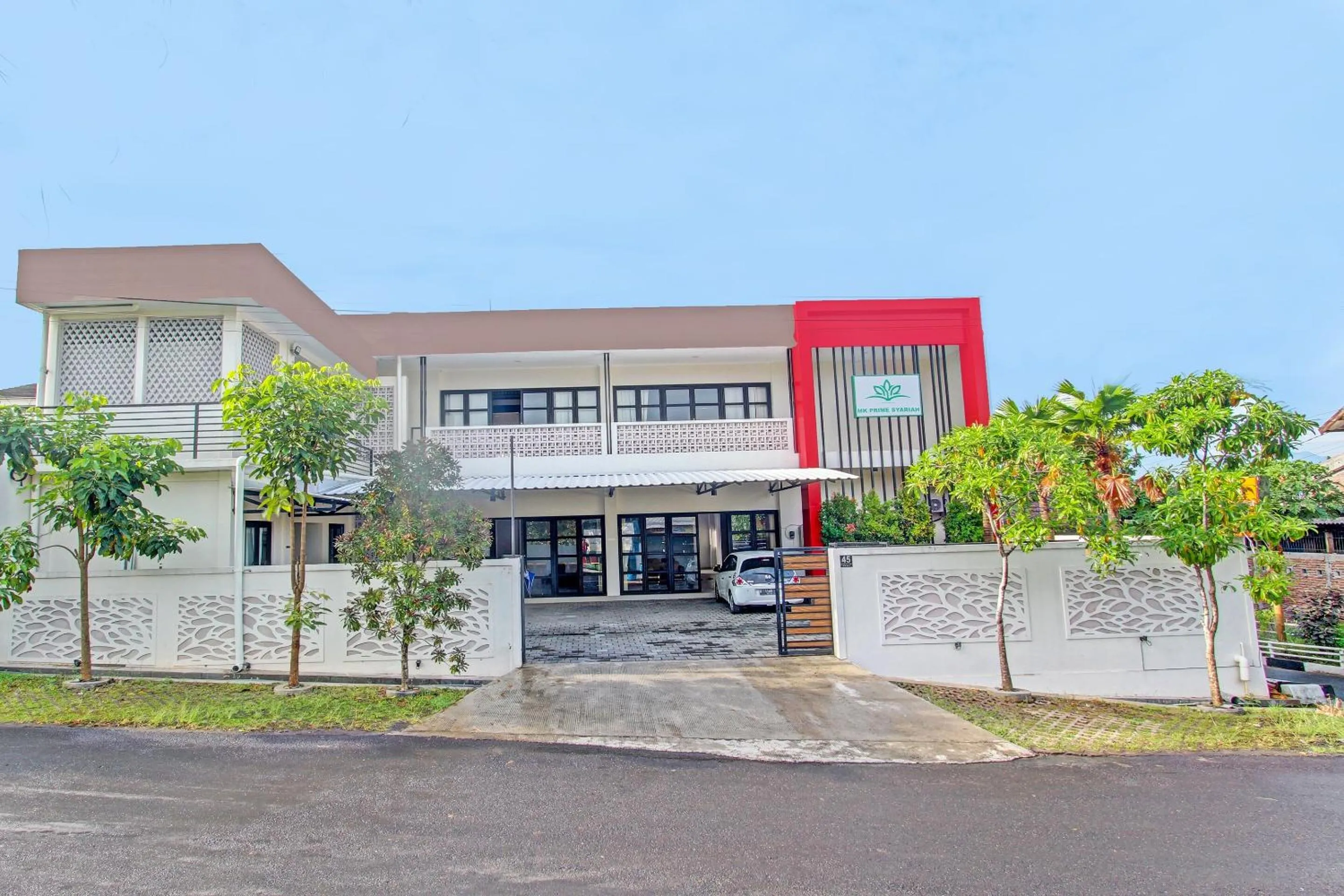 Facade/entrance in Capital O 91377 Mk Prime Syariah