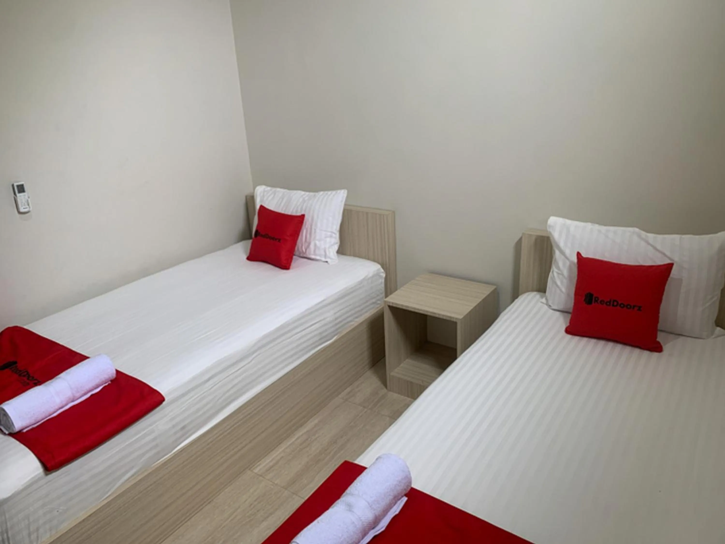 Bed in RedDoorz near Alun Alun Purbalingga