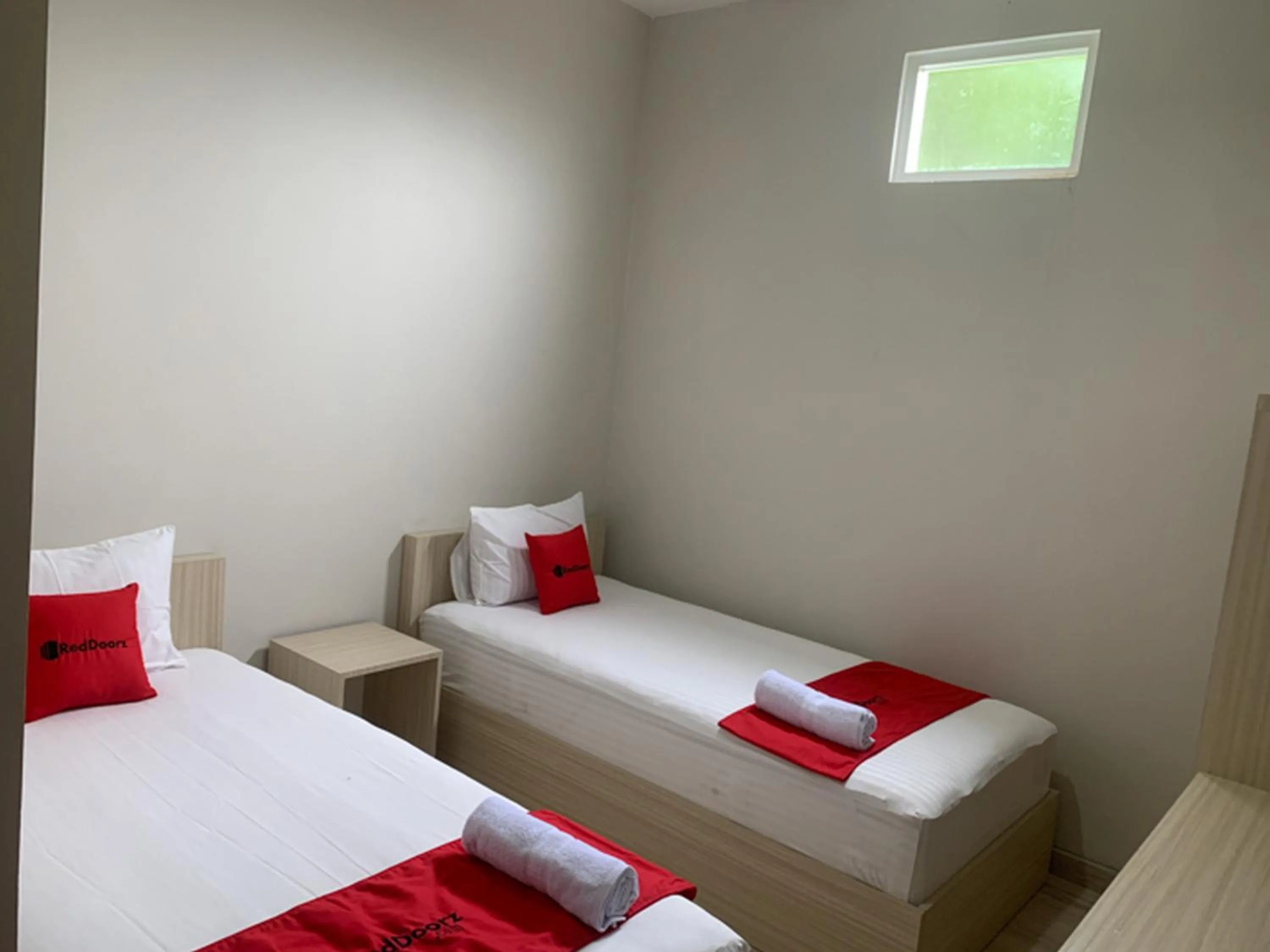 Bed in RedDoorz near Alun Alun Purbalingga