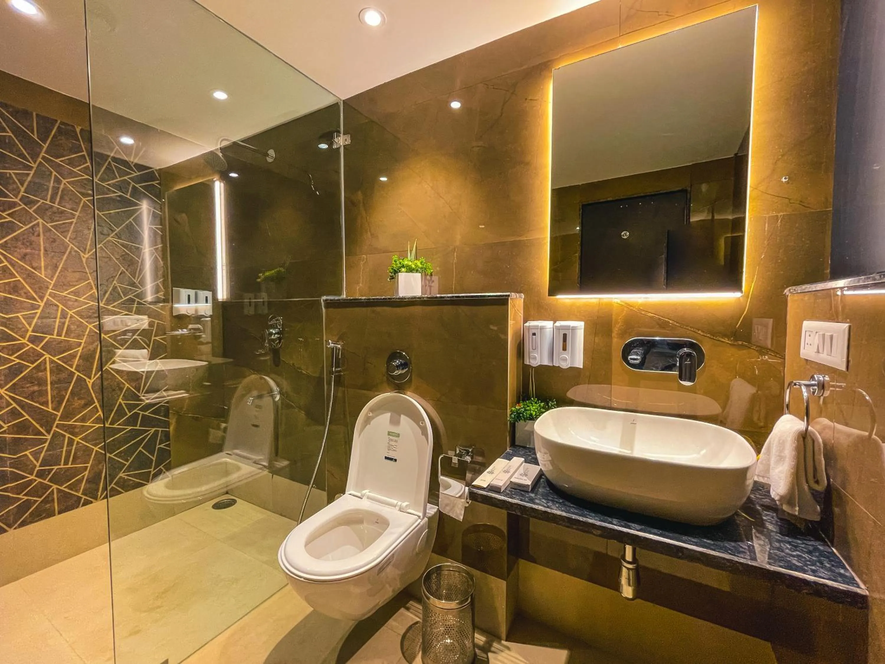 Bathroom in Jardin Hotels