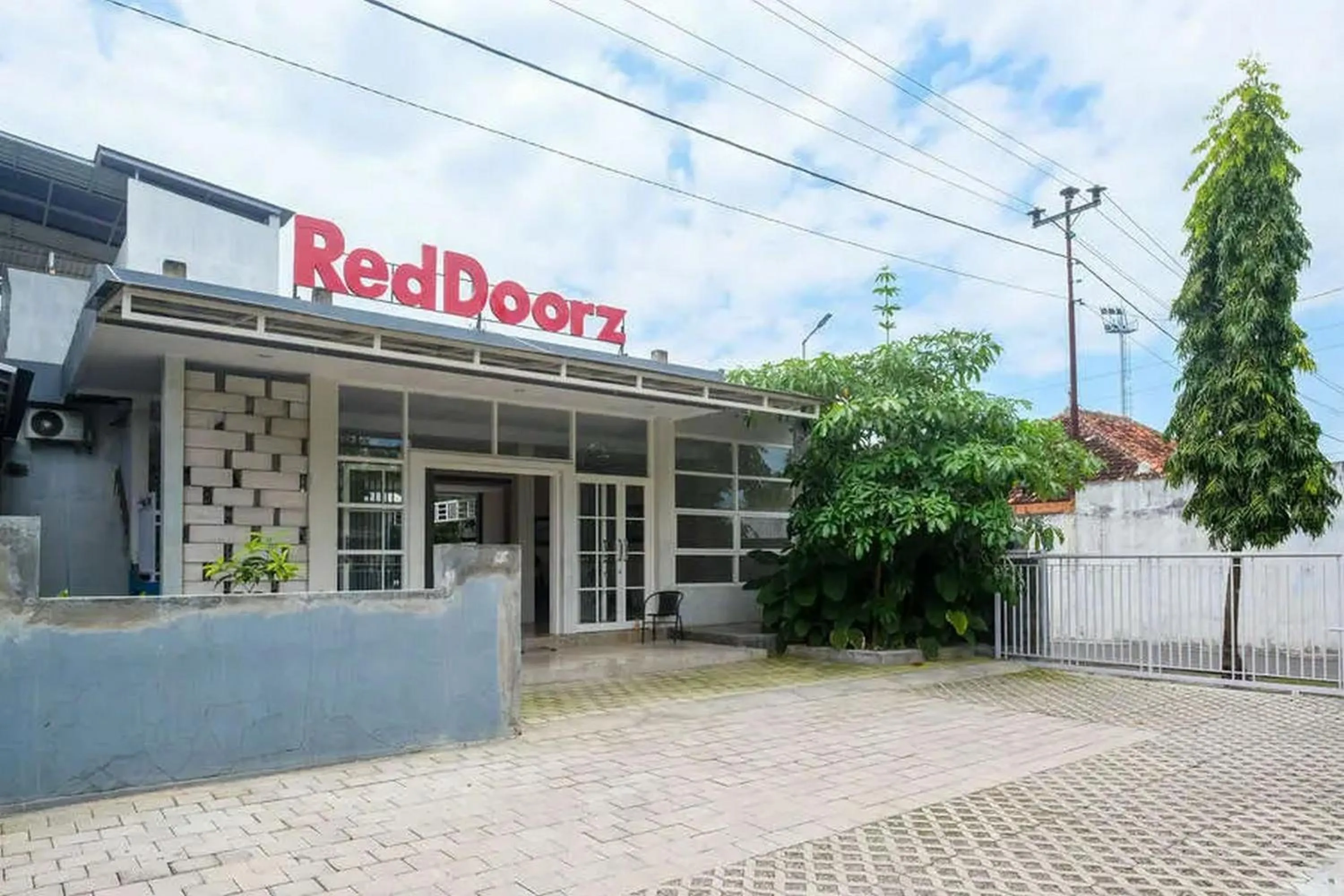 Property building in Reddoorz near Stadion Kridosono Blora