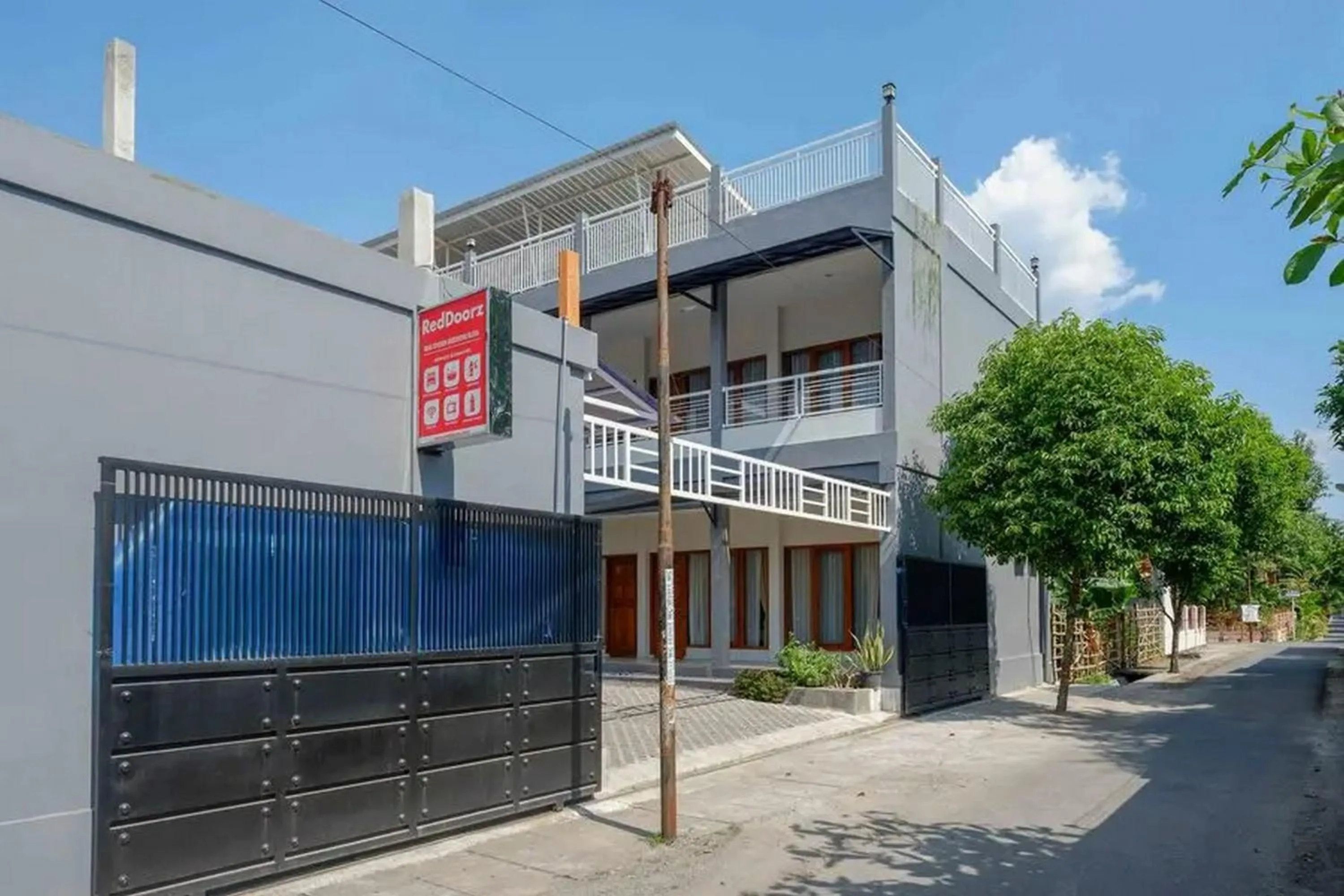 Property building in Reddoorz near Stadion Kridosono Blora