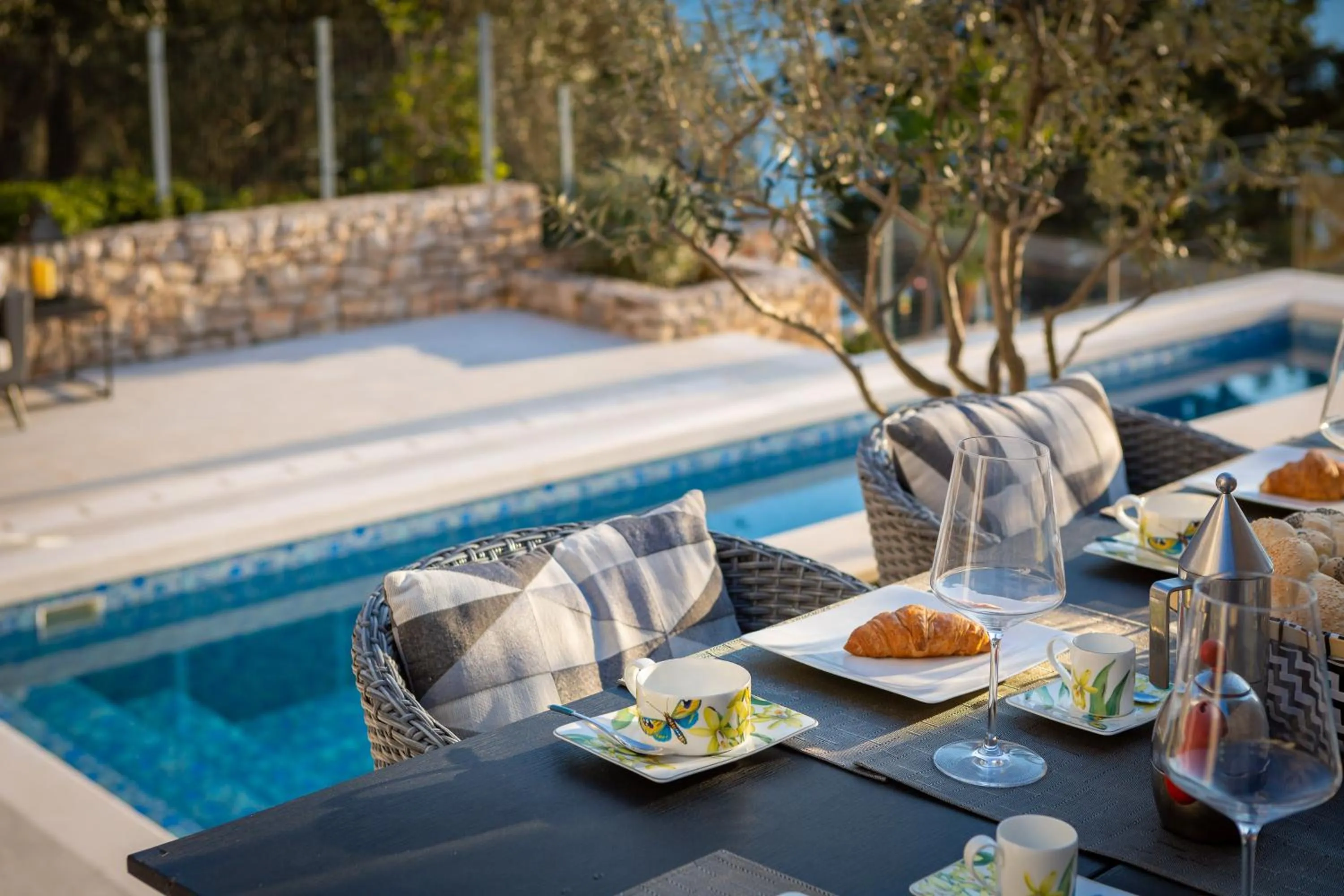 Beachfront Villa Grain of Salt with Pool