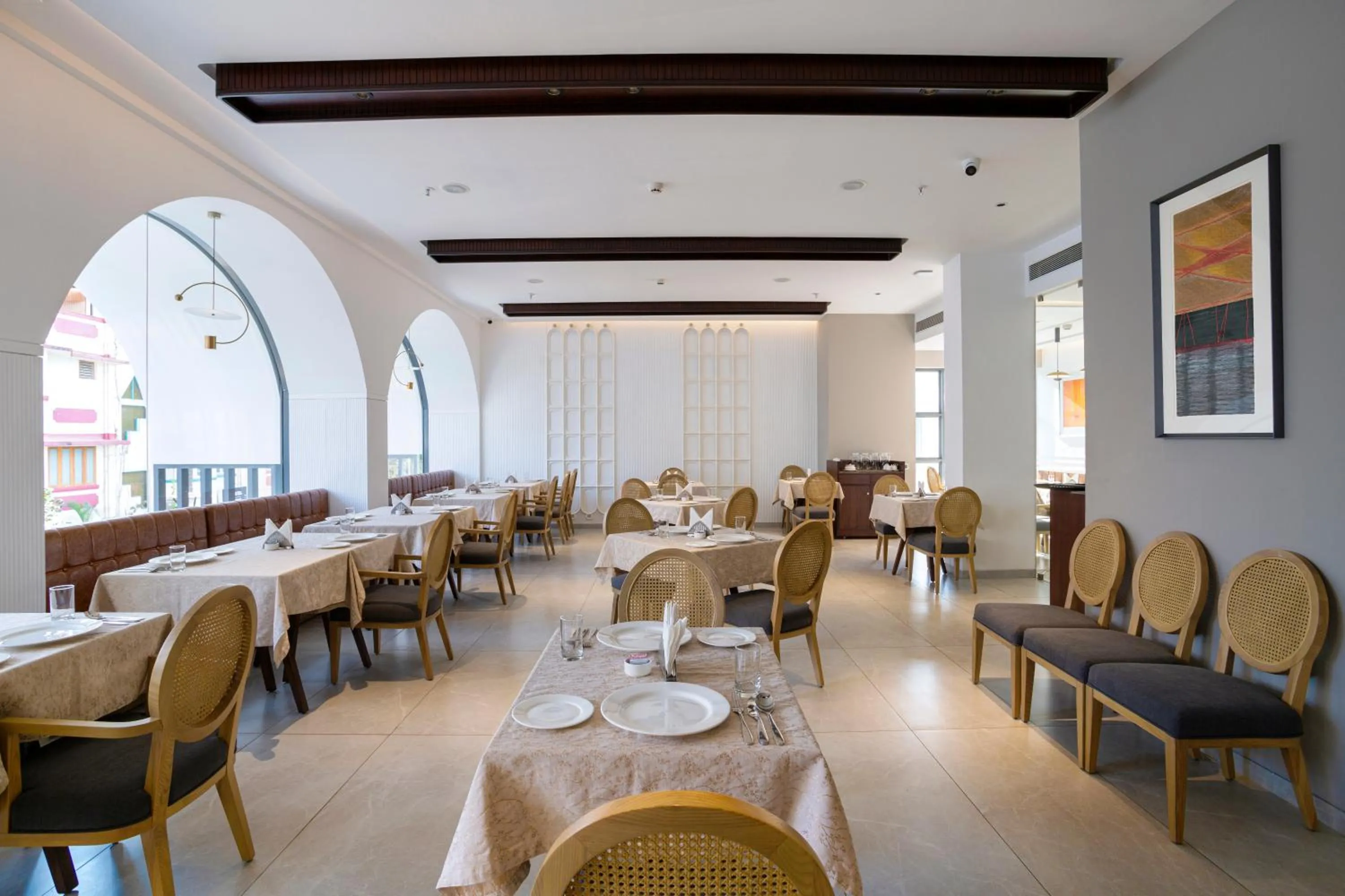 Restaurant/places to eat in The Crescent