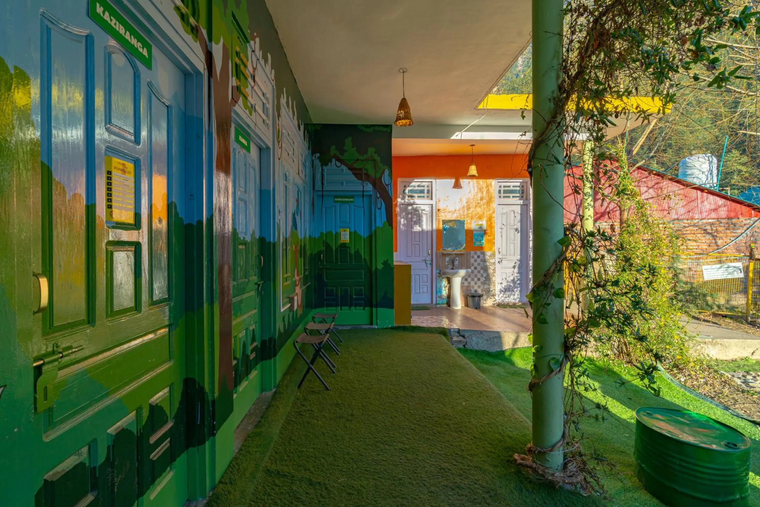 Garden in Jungle Hostel by Whoopers