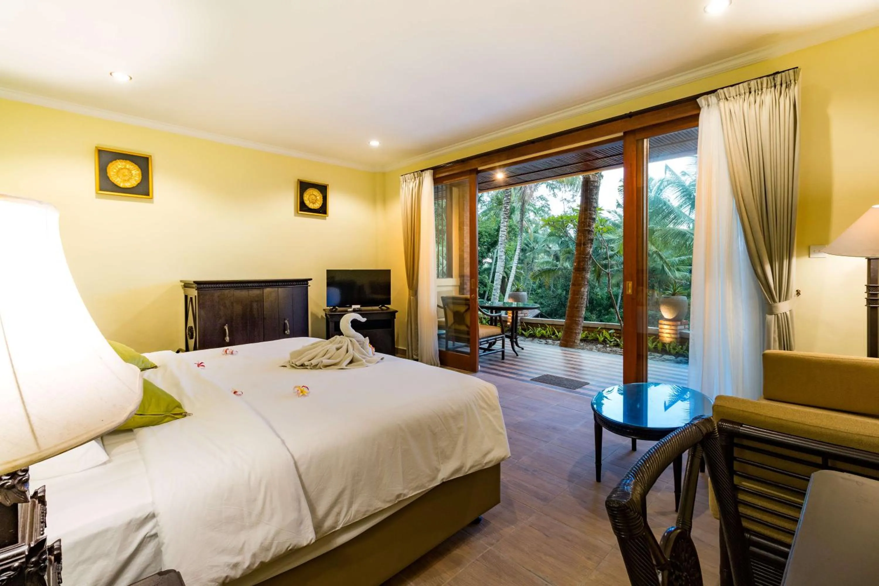Photo of the whole room, Bed in Umasari Rice Terrace Villa by AGATA