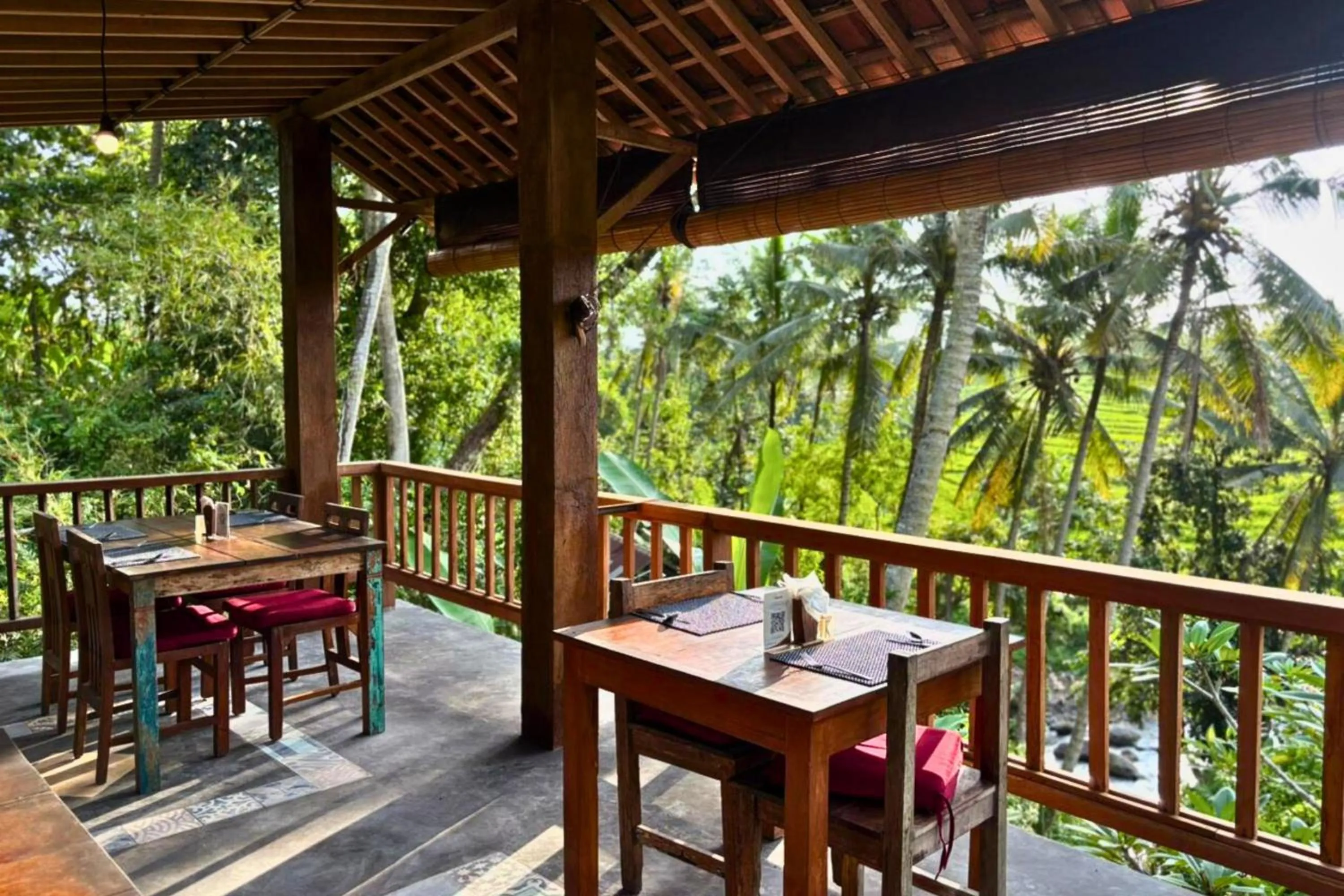 Restaurant/places to eat in Umasari Rice Terrace Villa by AGATA