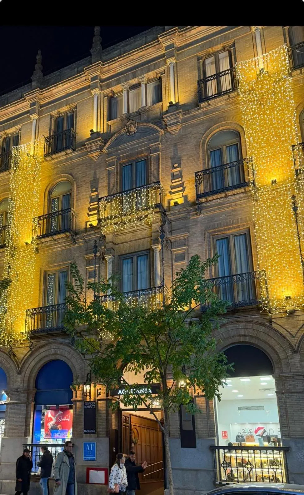 Property building in Aquitania Home Suites