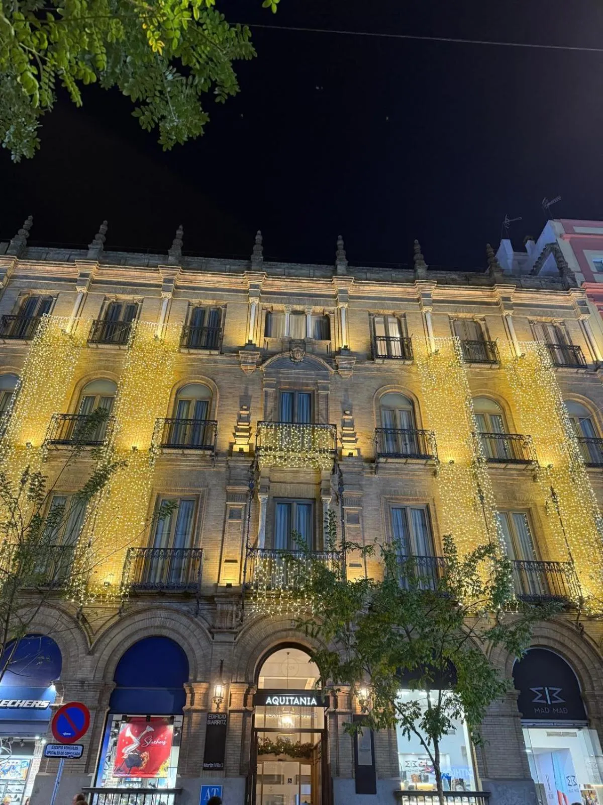 Property building in Aquitania Home Suites