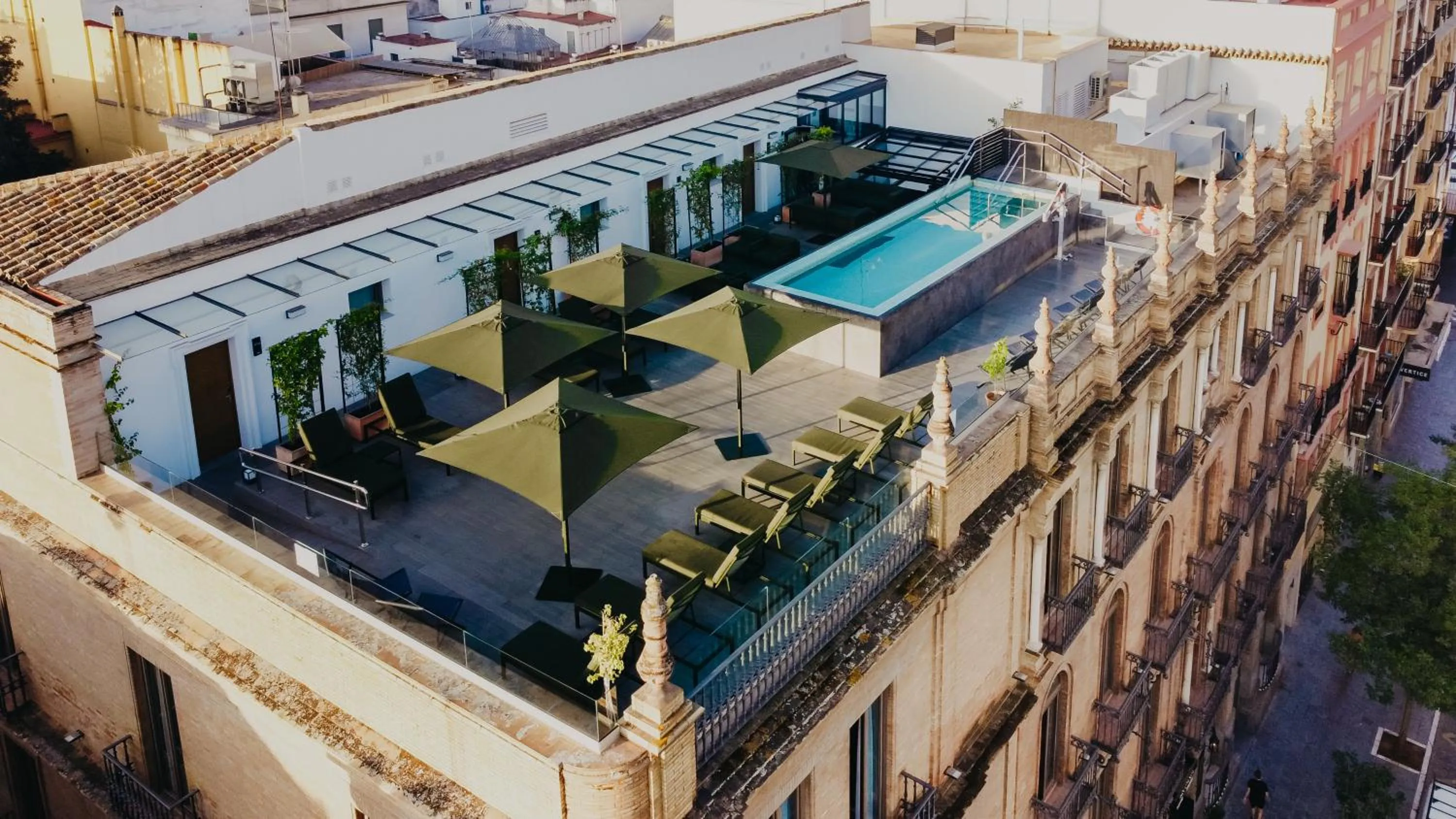 Property building in Aquitania Home Suites