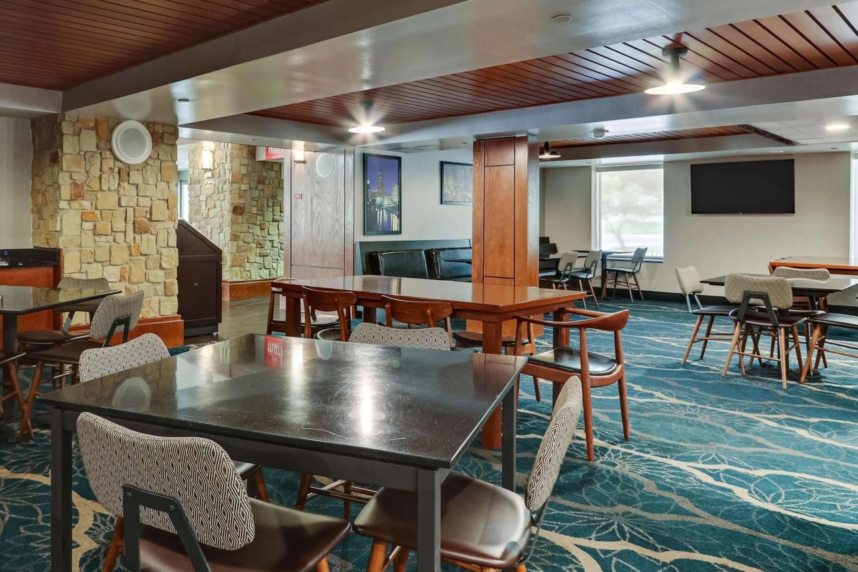 Restaurant/places to eat in Wyndham Garden San Antonio Airport