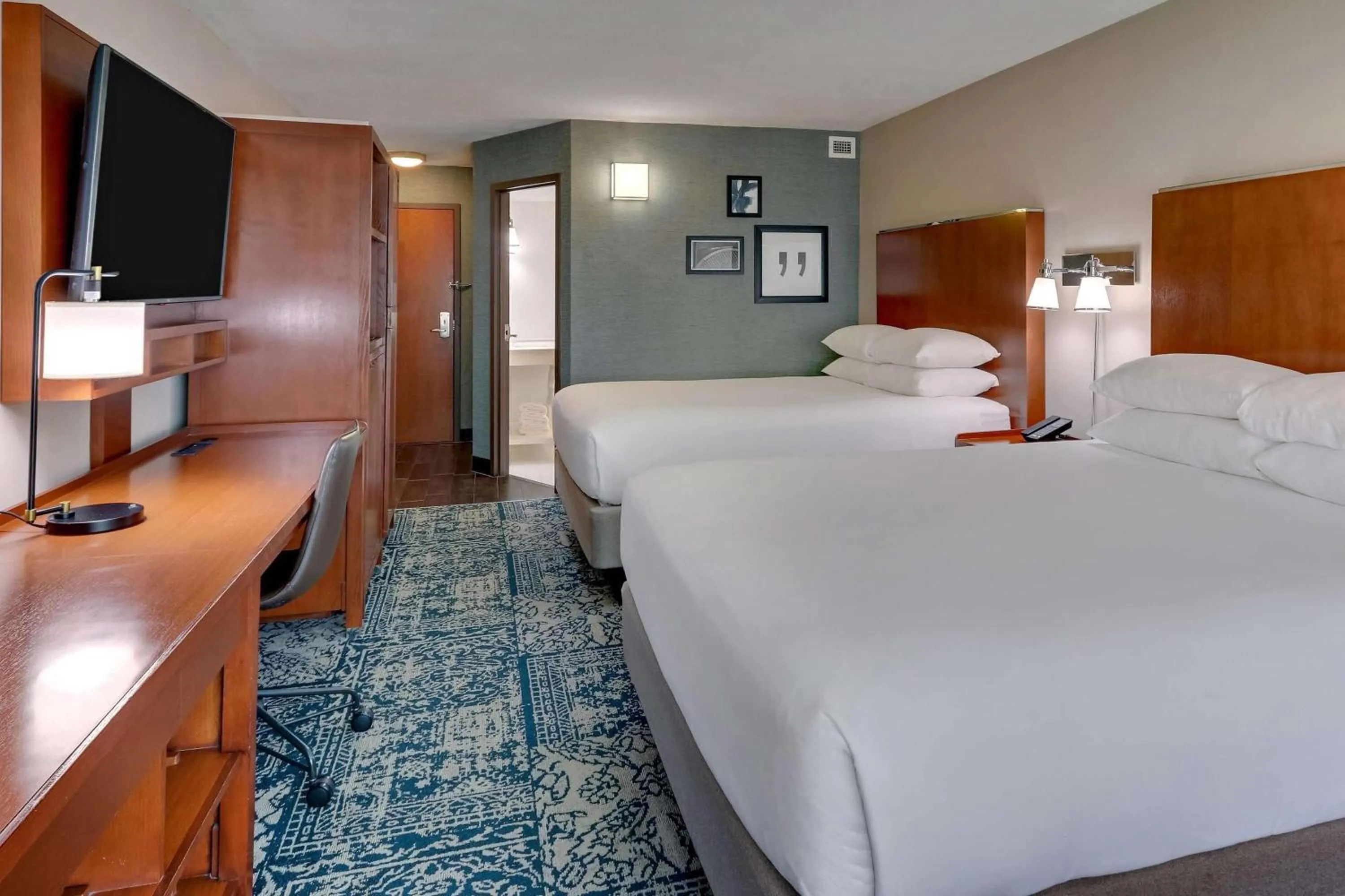 Bed in Wyndham Garden San Antonio Airport